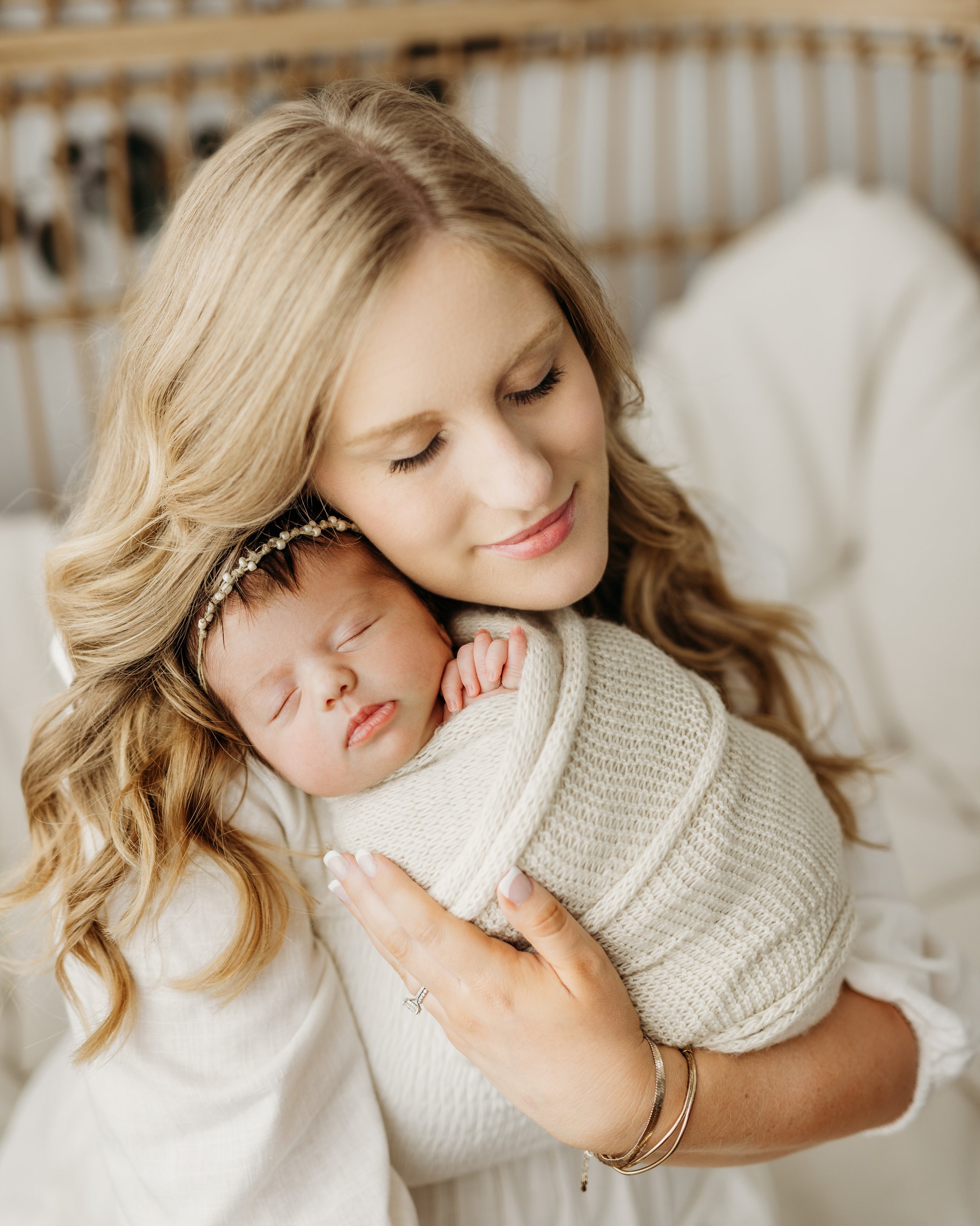 newborn pictures pittsburgh, newborn photography pittsburgh, pittsburgh newborn photographer, baby wrapped pictures, newborn photos hospital, baby pictures, baby pictures pittsburgh