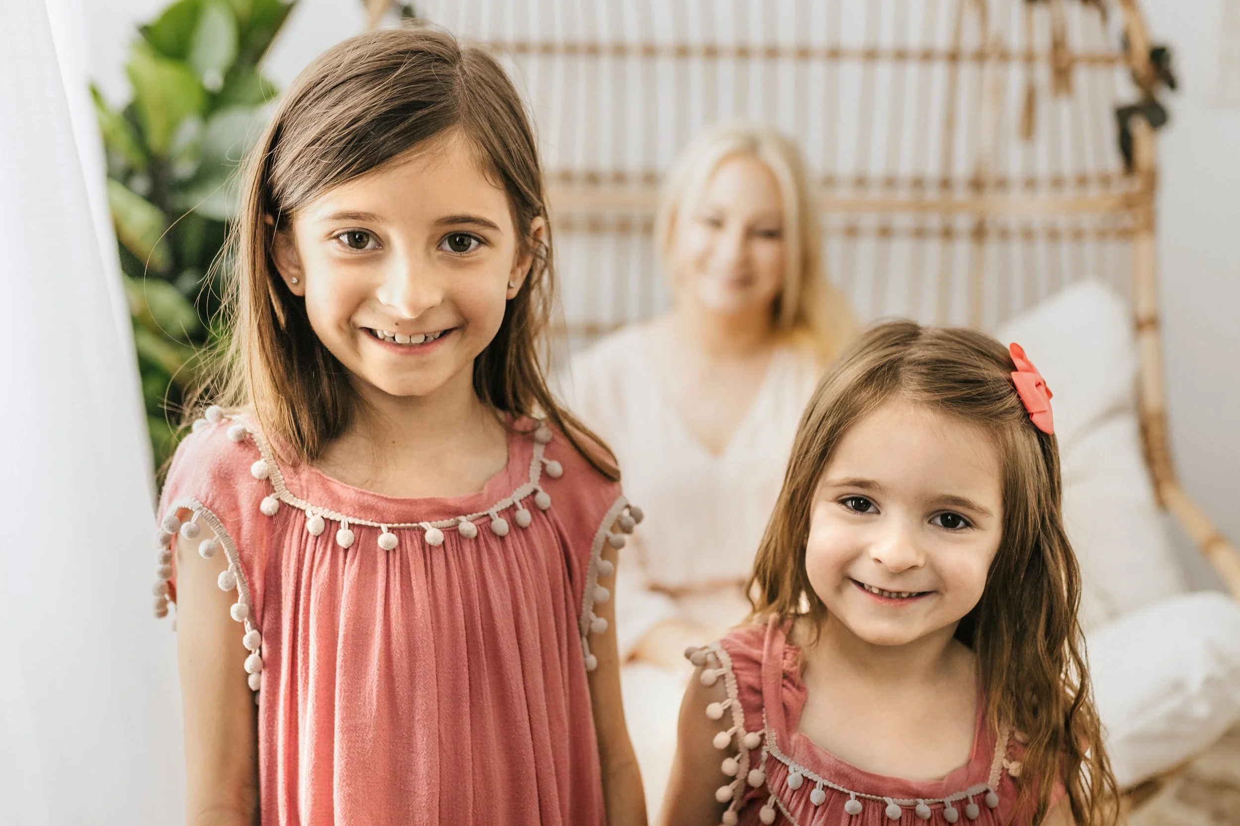 motherhood session, mothers day, mom child, mommy and me sessions, mini sessions near me, boho sessions, motherhood photo sessions, photographers near me, pittsburgh