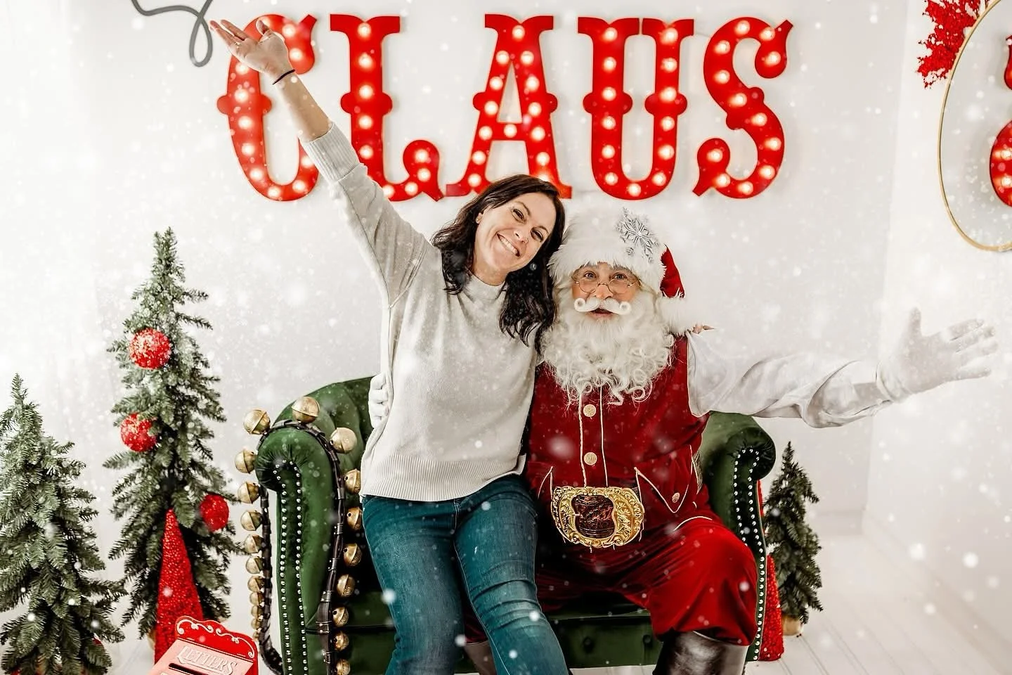 Only ONE spot remains for the CLAUS ENCOUNTER 2025!!! Woo hoooooooo!!! Come meet the big man himself.  Have a snowball fight , touch Rudolph&rsquo;s antlers, and sign his special book!  An unforgettable experience !  #pittsburghsanta