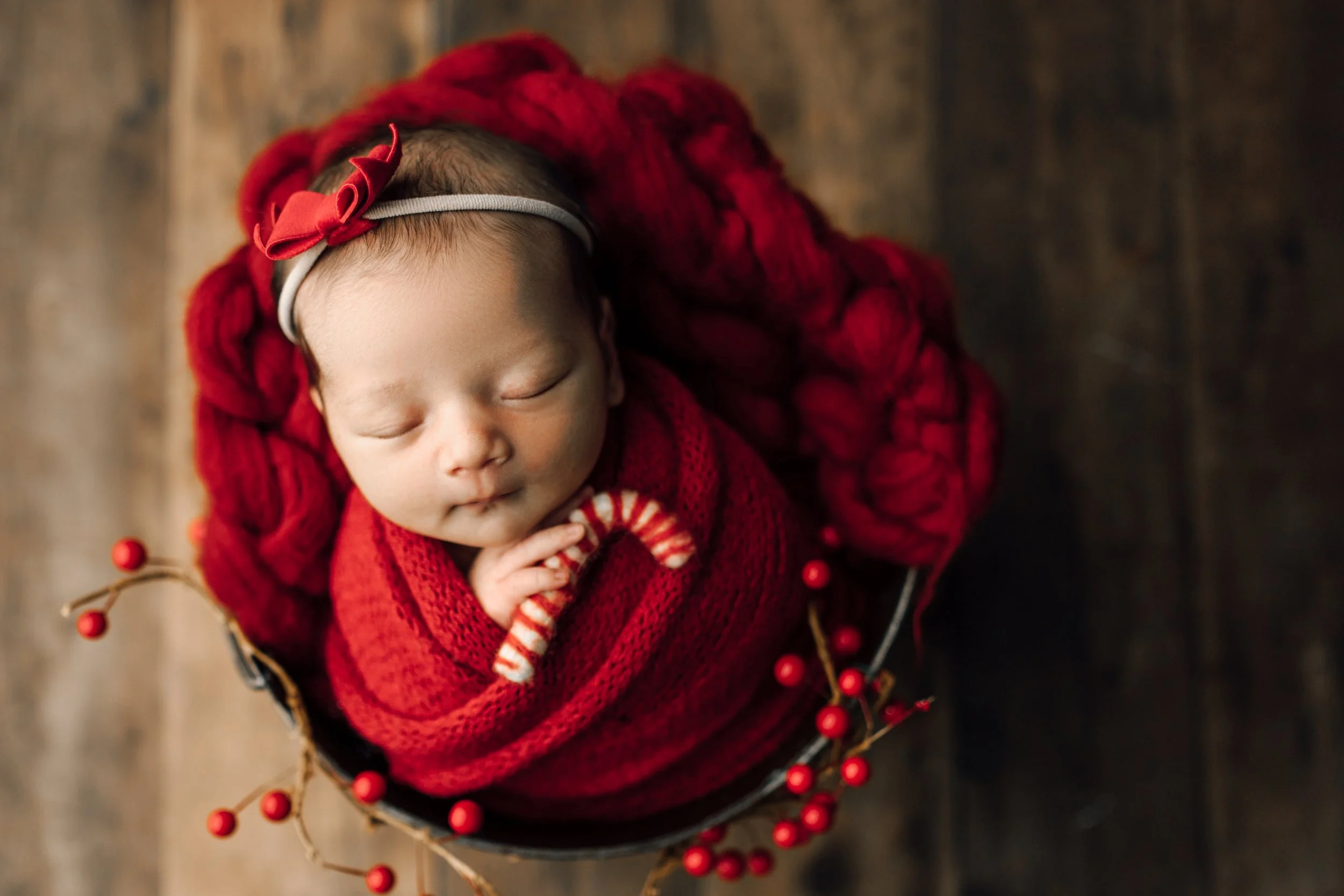 PITTSBURGH NEWBORN PHOTOGRAPHER near me, Pittsburgh newborn photography, wrapped newborn photo, newborn photography Pittsburgh, baby photos Pittsburgh, burgh babies, baby photographer near me, baby's 1st Christmas photo