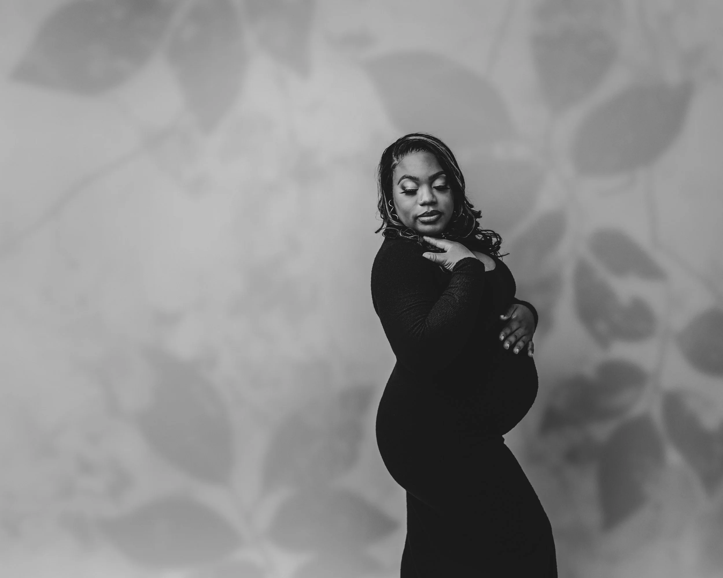 maternity in pittsburgh, studio maternity, pregnancy announcement, pittsburgh photographer maternity, maternity photographer, best maternity photographer pittsburgh, maternity photographer near me, North Huntingdon maternity photographer, Irwin mater