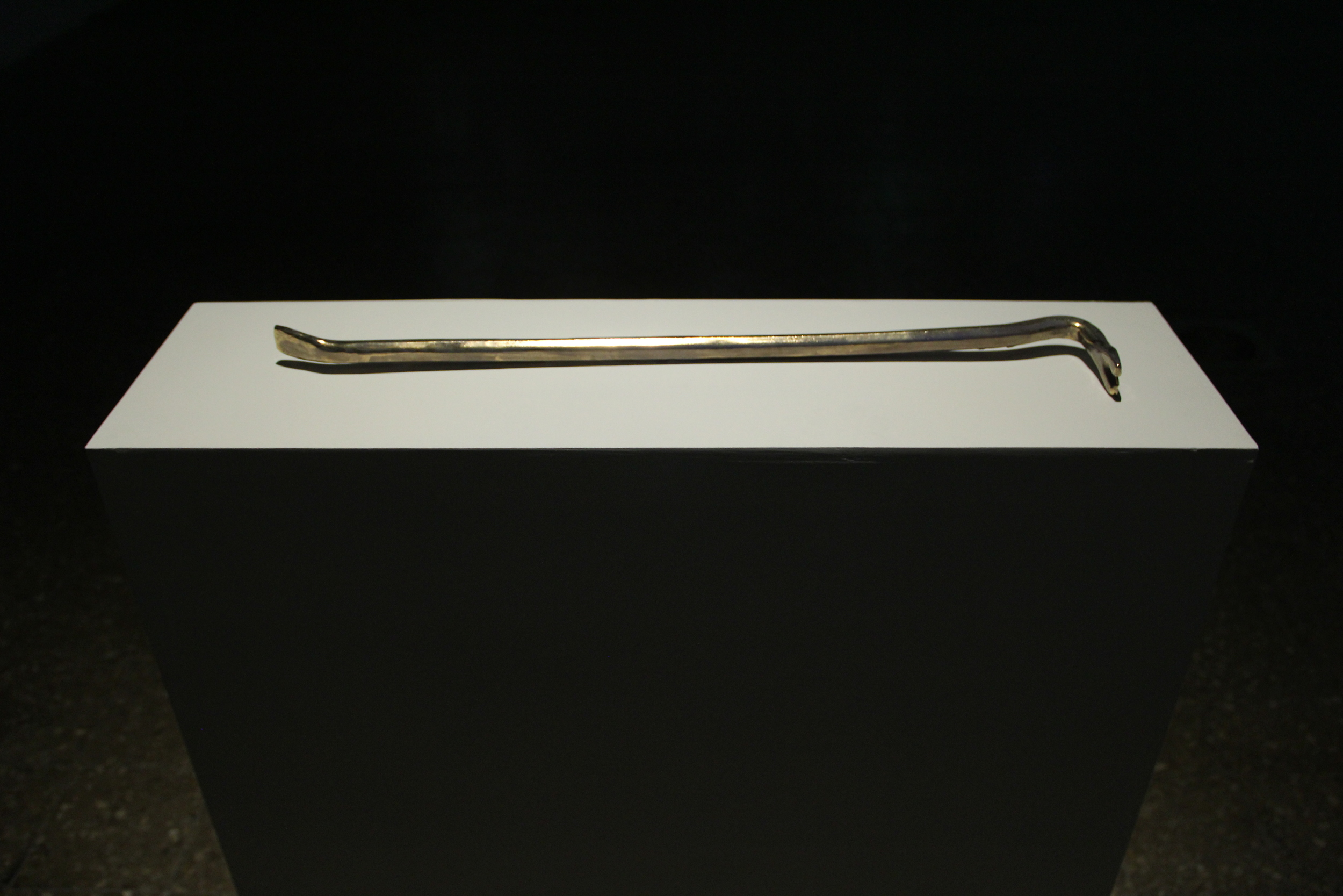 Lum, ceramic casting, 0.6X0.20X1.10m, 2015