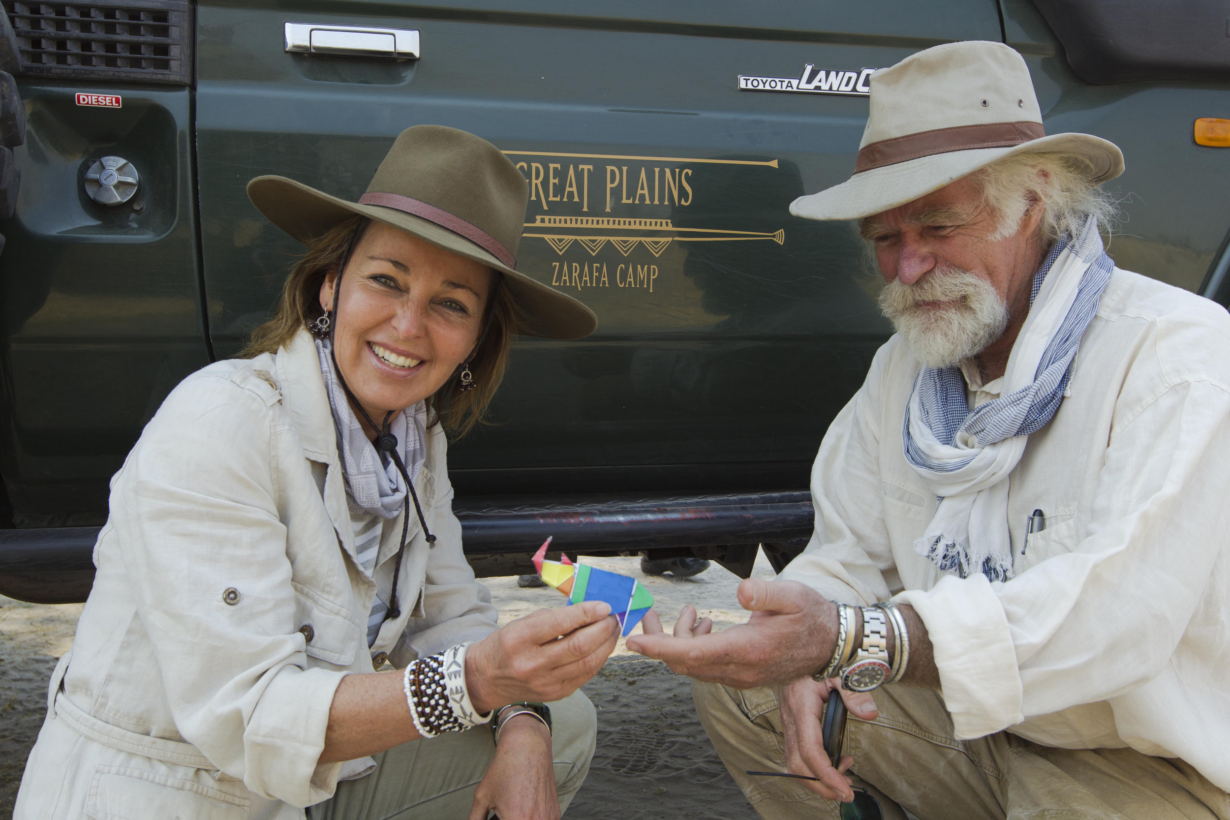 Beverly and Dereck bring the Origami rhino t Zarafa camp_Selinda Reserve_Botswana_BJoubert20140831_0083.jpg