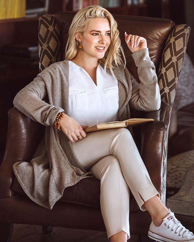 We are wishing our fellow South Africans a warm week ahead 🥶 Our lovely, cosy cashmere-blend cardigan is now available online ❤️ | #dbexplorercollection .
.
.
#safarioutfit #winterwear #cashmere #cardigan #explore #safarioutfitinspo #explorercollect