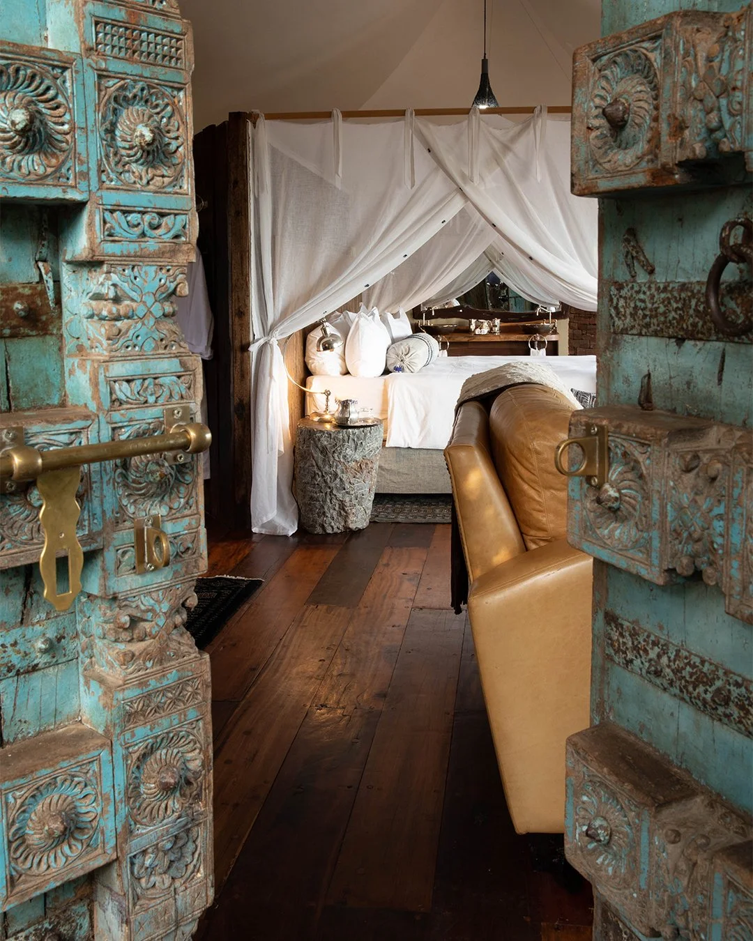 Travel can be many things, but we believe it needs to regenerate the soul, to renew perspectives and enhance causes beyond the days spent on safari and those moments sitting on the banks of the Zambezi River. Tembo Plains Camp is a special kind of es