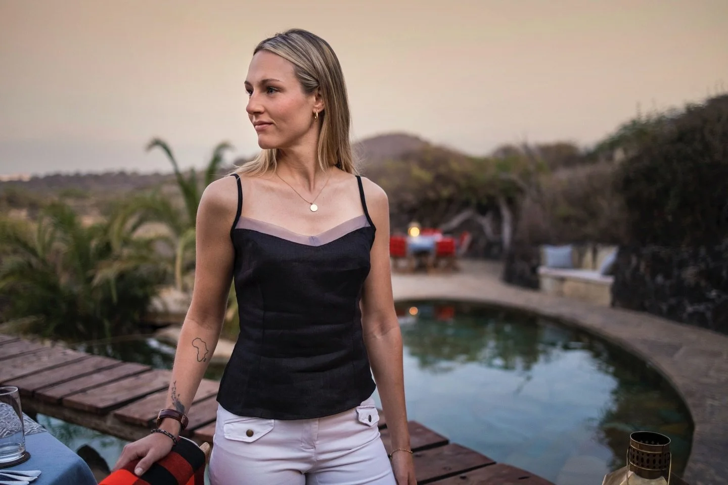 Appreciating the beauty of ol Donyo Lodge&hellip;
d&amp;b Clothing: Tania Cami Top in Black, Markham Stretch Jodhpurs in Rock.
Model: @tannie.sta 
Photographer: @andrewhowardphoto 
Kenya: @greatplainsconservation Ol Donyo Lodge
#DressToExplore