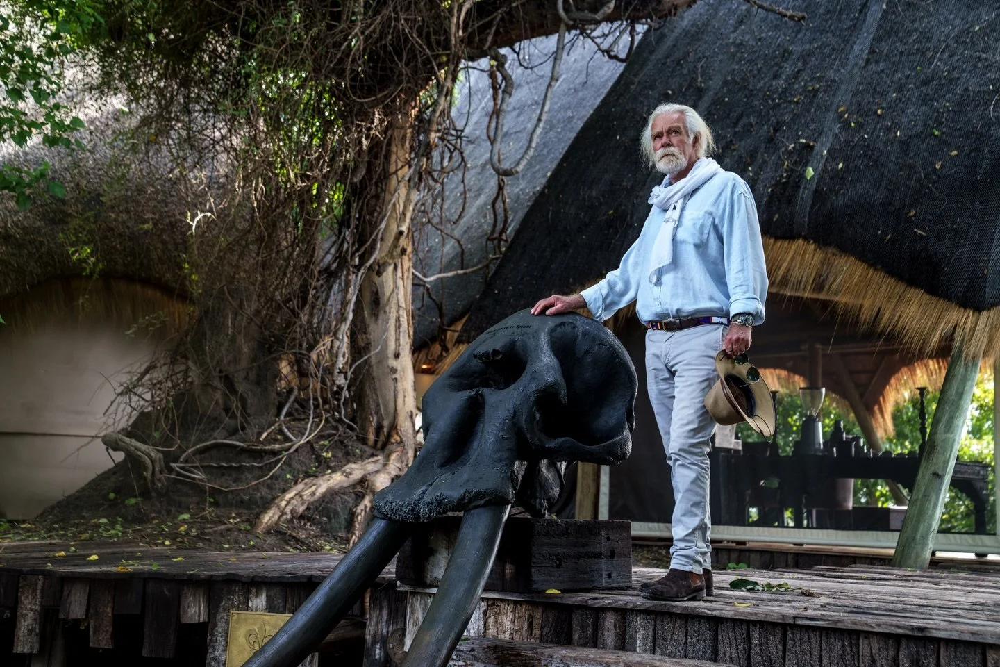 Dereck Joubert in the Samuel Baker Linen Shirt
d&amp;b Clothing: Samuel Baker in Washer Sky
Model: @dereckjoubert 
Photographer: @beverlyjoubert 
Botswana: @greatplainsconservation Selinda
#DressToExplore