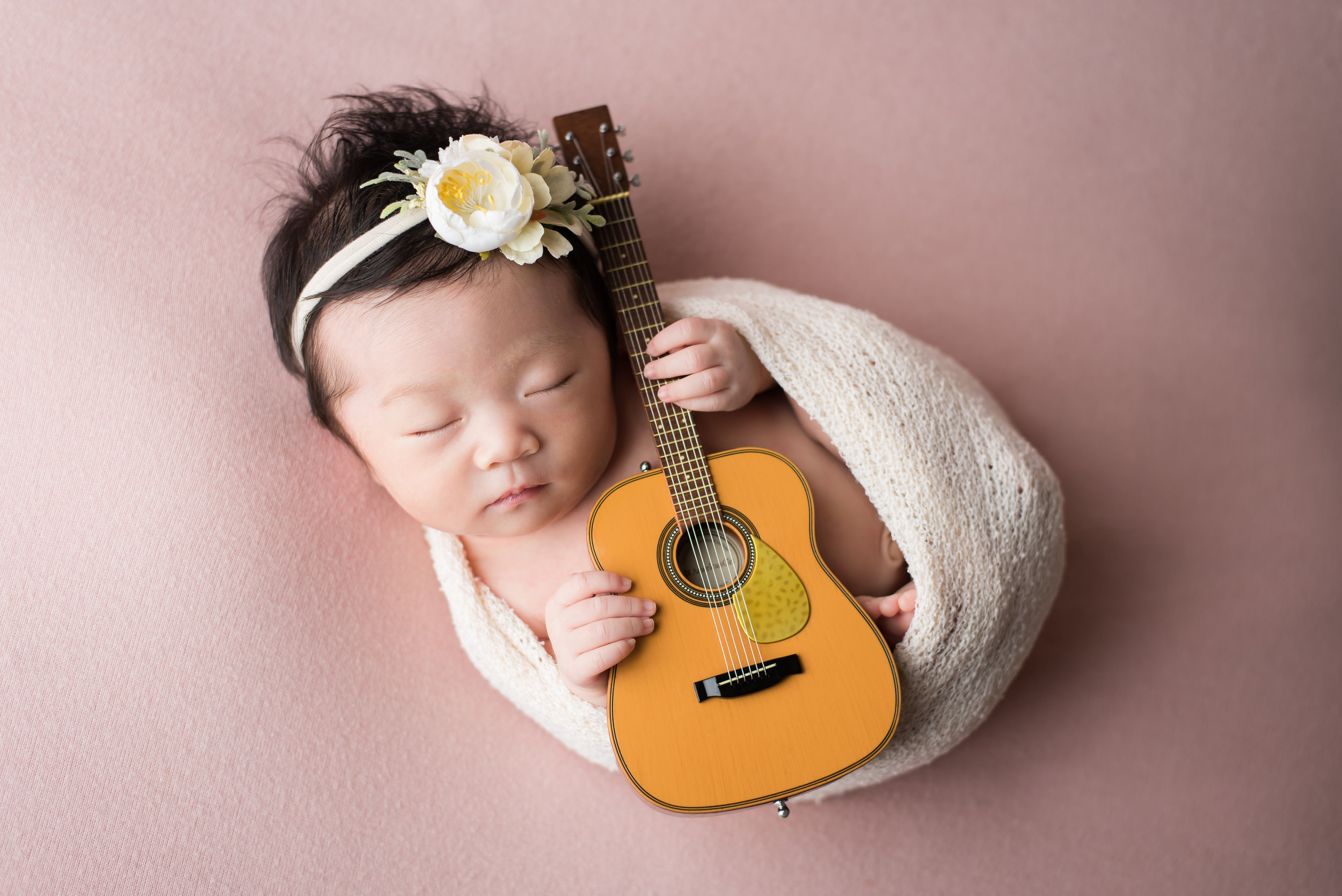 Newborn guitar photo