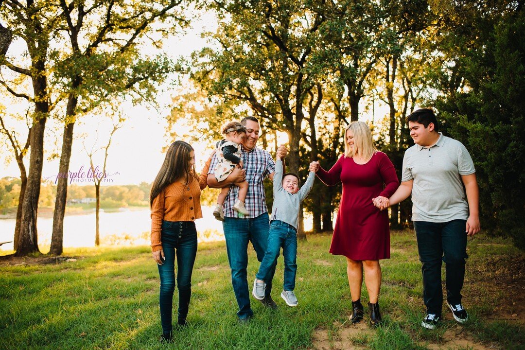 This sweet family was so much fun to work with!

 #familiesareforever #familyphotography #dallasphotographer #friscofamilyphotographer #dallasfamilyphotographer #familyphotos #family #planofamilyphotographer #friscophotographer #familysession #family