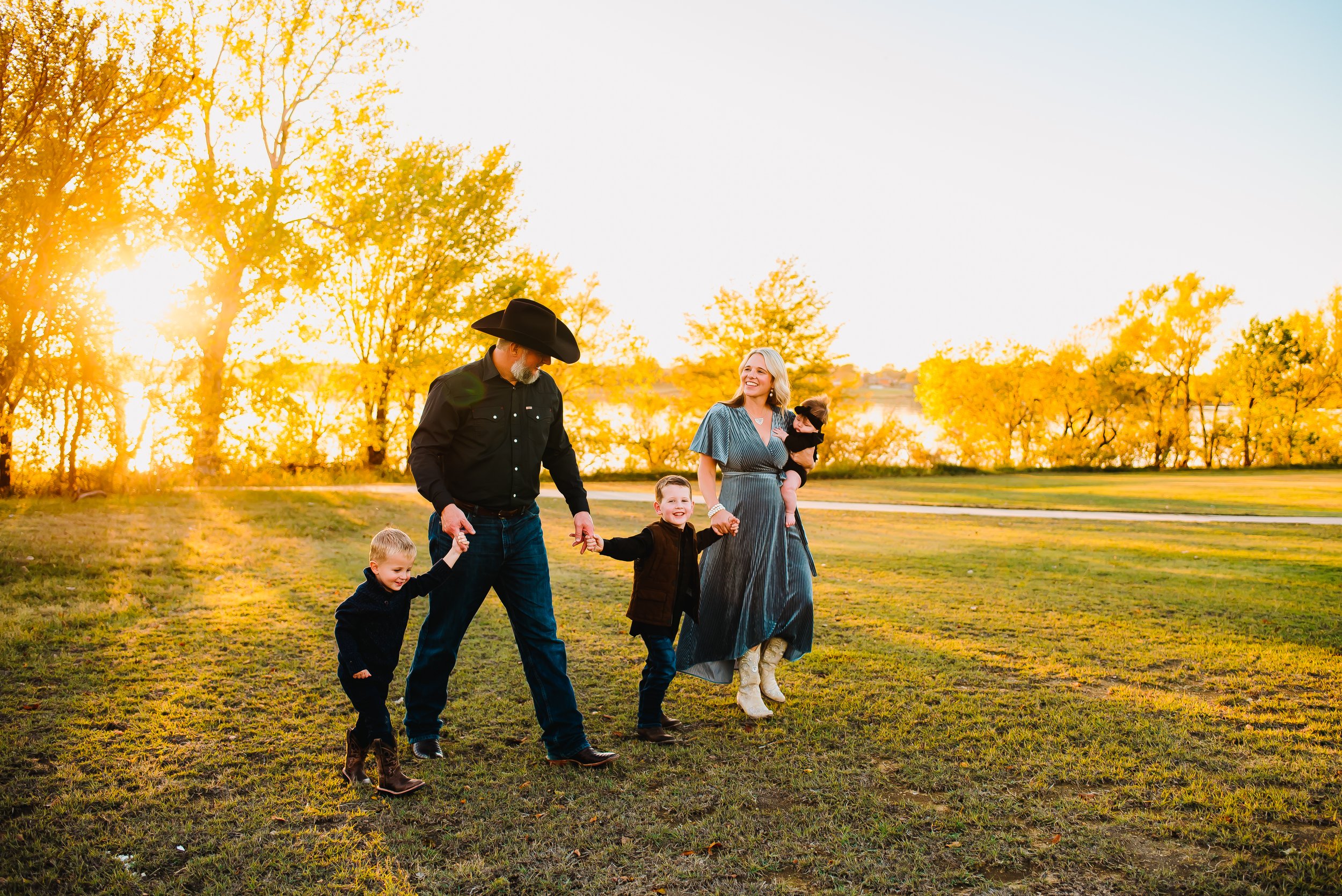 Outdoor Family Session  | Dallas, Flower Mound, Frisco, Denton, TX Photographer