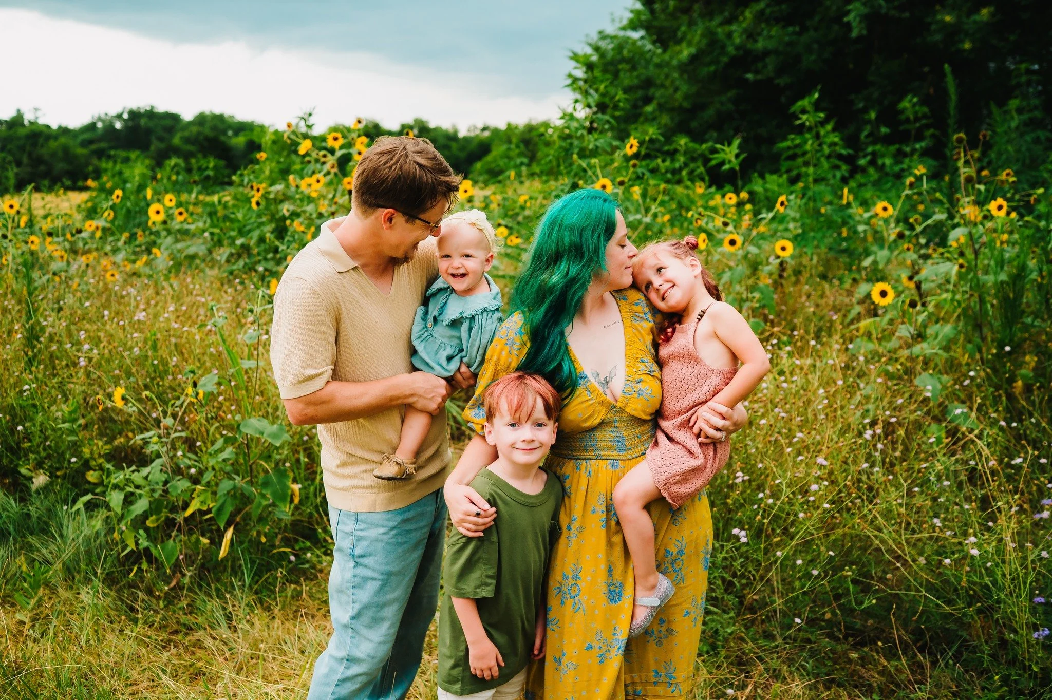 It is always such an honor to photograph another photographer, especially when it's your photography bestie!
#happyfamily #dallasphotos #texaswildflowers #photographer #friscophotographer #dentonphotographer #planophotographer #mckinneyphotographer