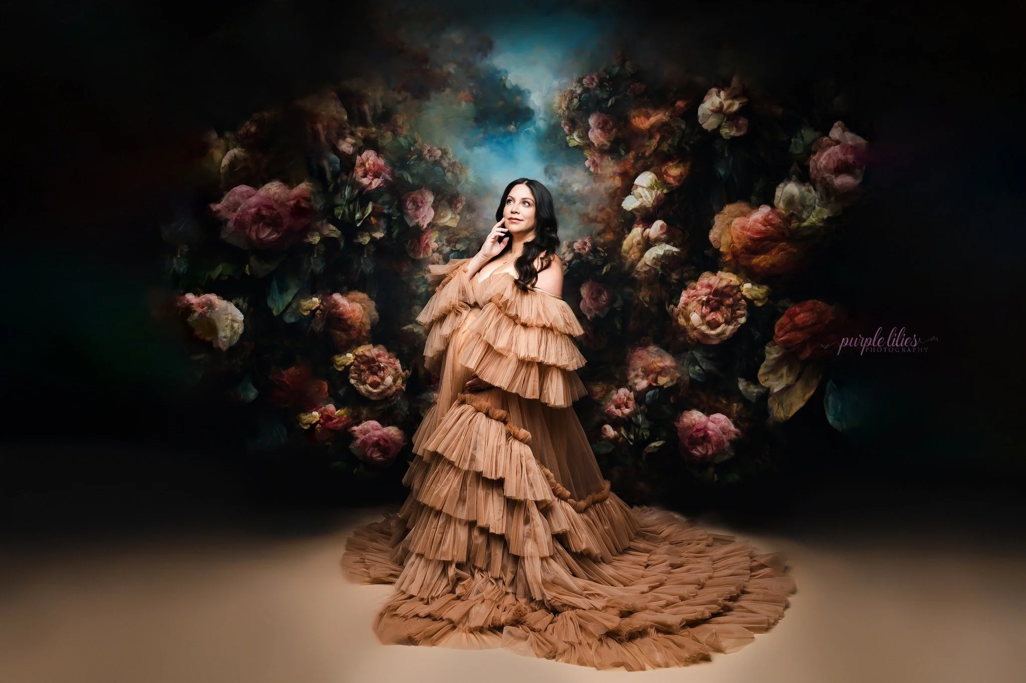 This backdrop is a client favorite, but can you blame them?!
This gorgeous momma looked amazing for her maternity session. I am so excited to meet her little one next month!
