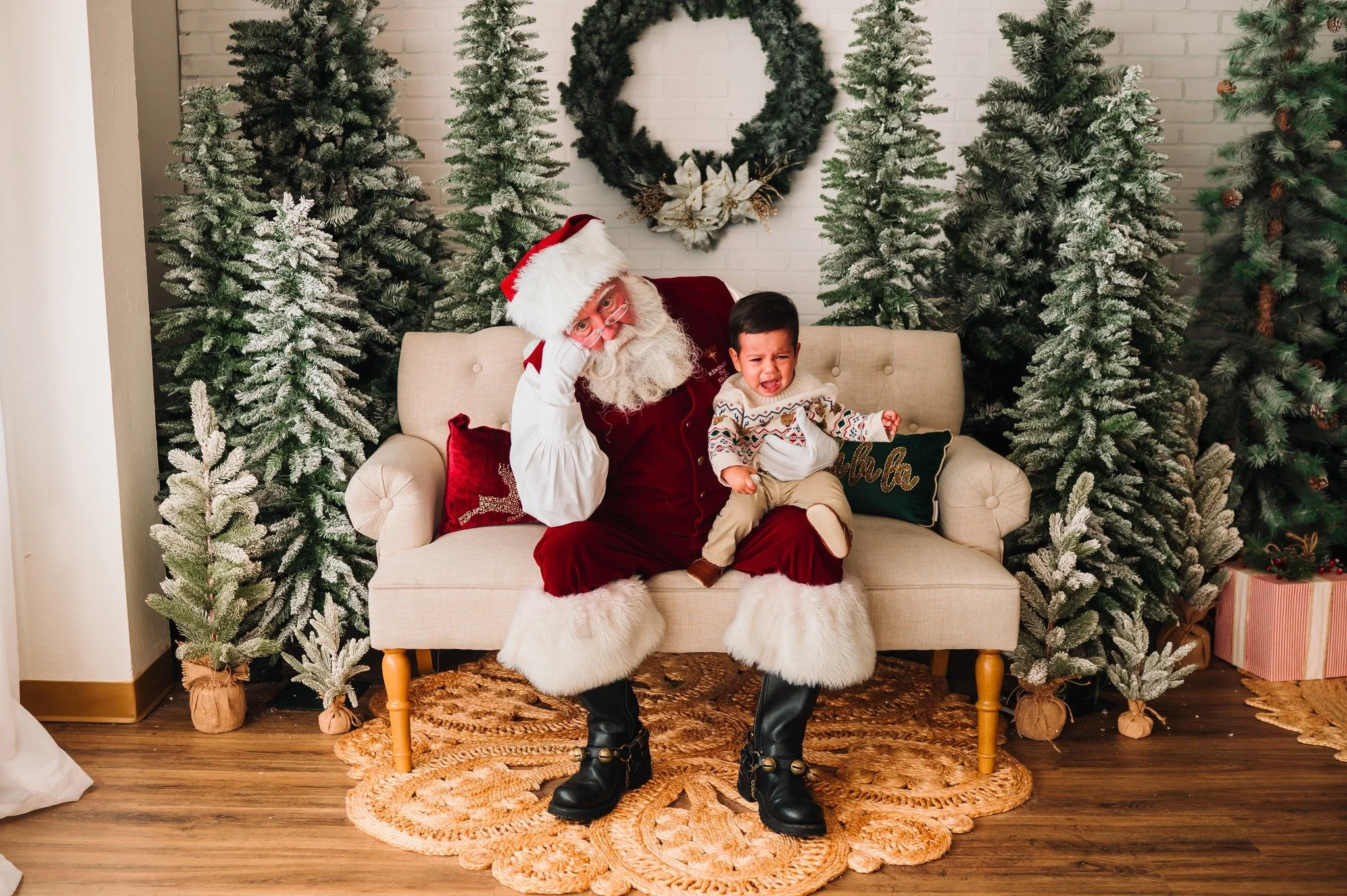 Only 2 spots left for my Santa Mini Sessions THIS SUNDAY!

Come experience the magic of Christmas and Santa. No lines, no waiting in crowded malls. Just your little one and Santa. You don't want to miss these!

Link to book in comments

 #dallasphoto