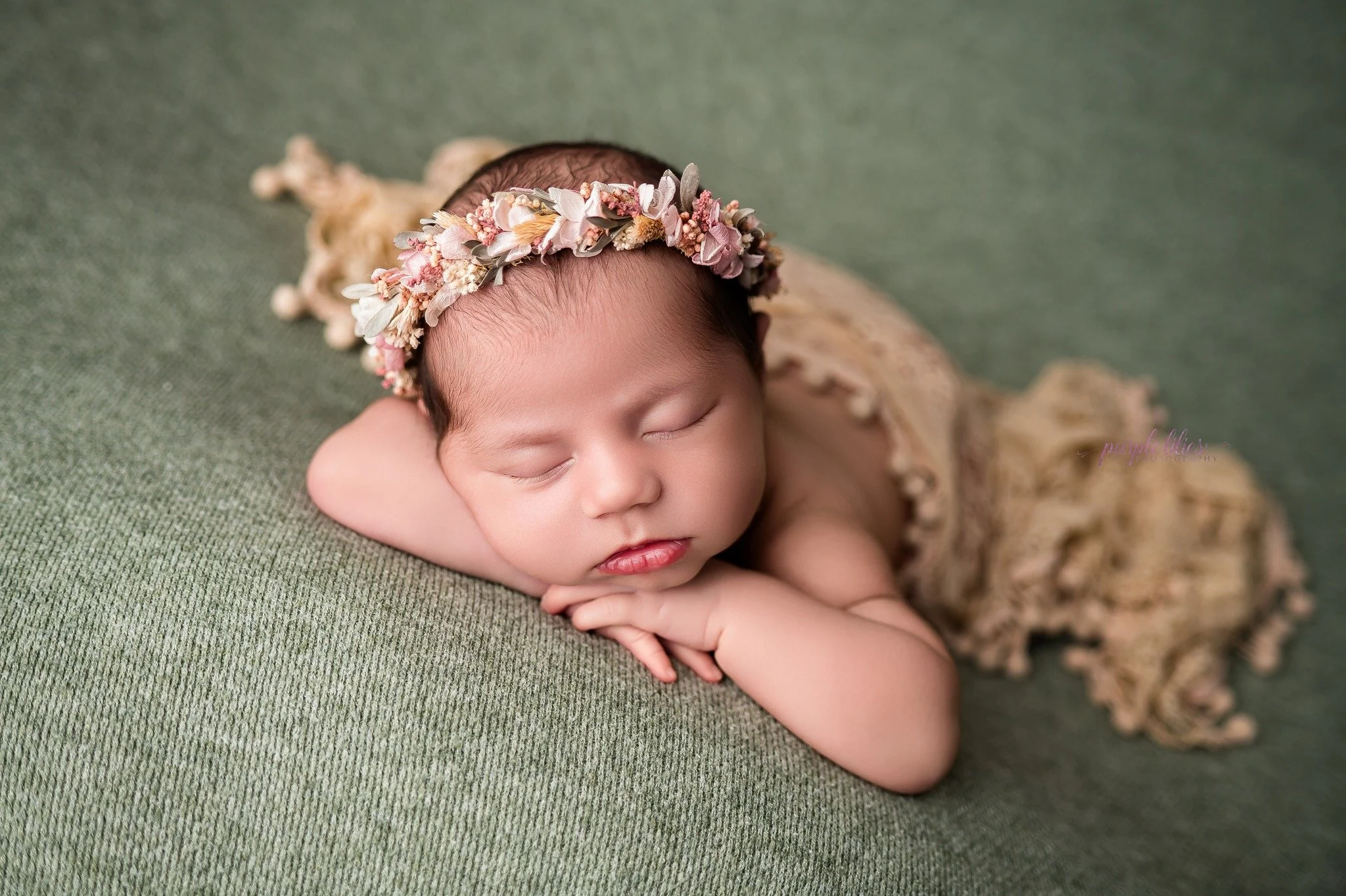 Sweet Miss E did so great during her newborn session! 

 #dfwnewbornphotographer #frisconewbornphotographer #planonewbornphotographer #dallasnewbornphotographer #mckinneyphotographer #newborn #luxurynewbornphotographer #dallasbabyphotographer #denton
