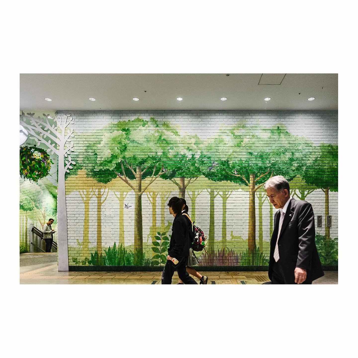 #nagoya #japan #station #architecture #lightandshadow #light #shadowhunters #composition #photographer #photographylover #outofservicemag #architecturephotography #palepalmcollection #fromstreetswithlove #woofermagazine #erodedstreet #finearephotogra