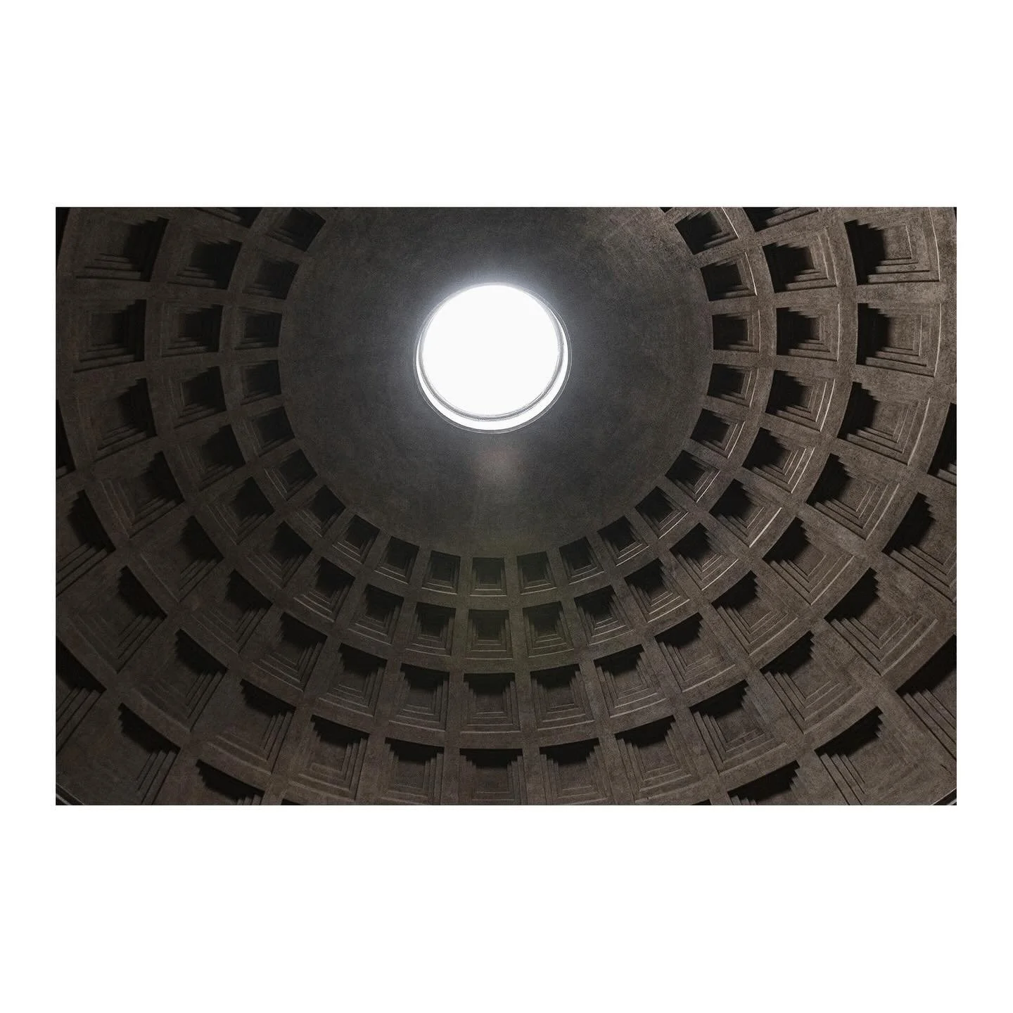 @pantheon_roma #inside #lookingout #light