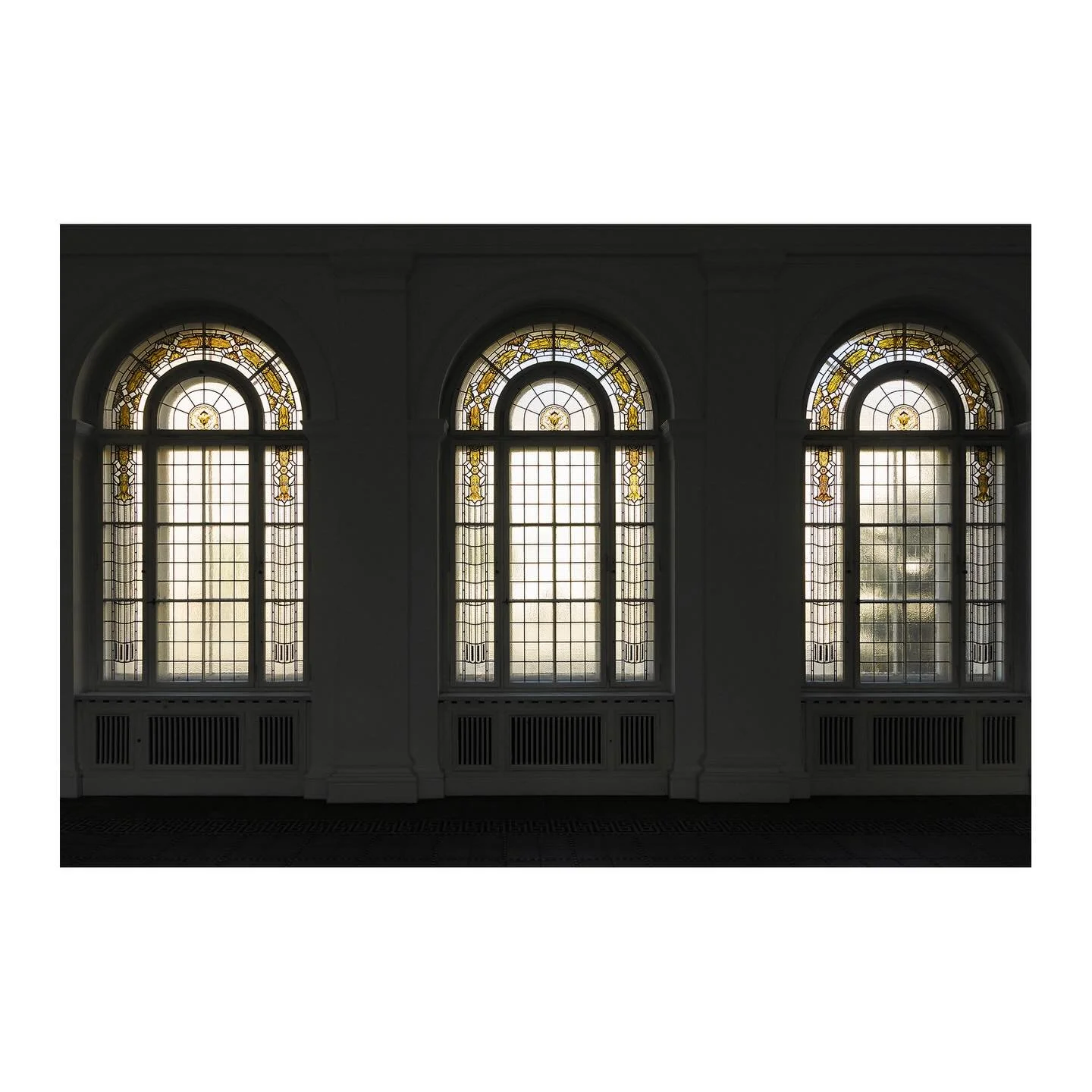 #windows #light #symetry