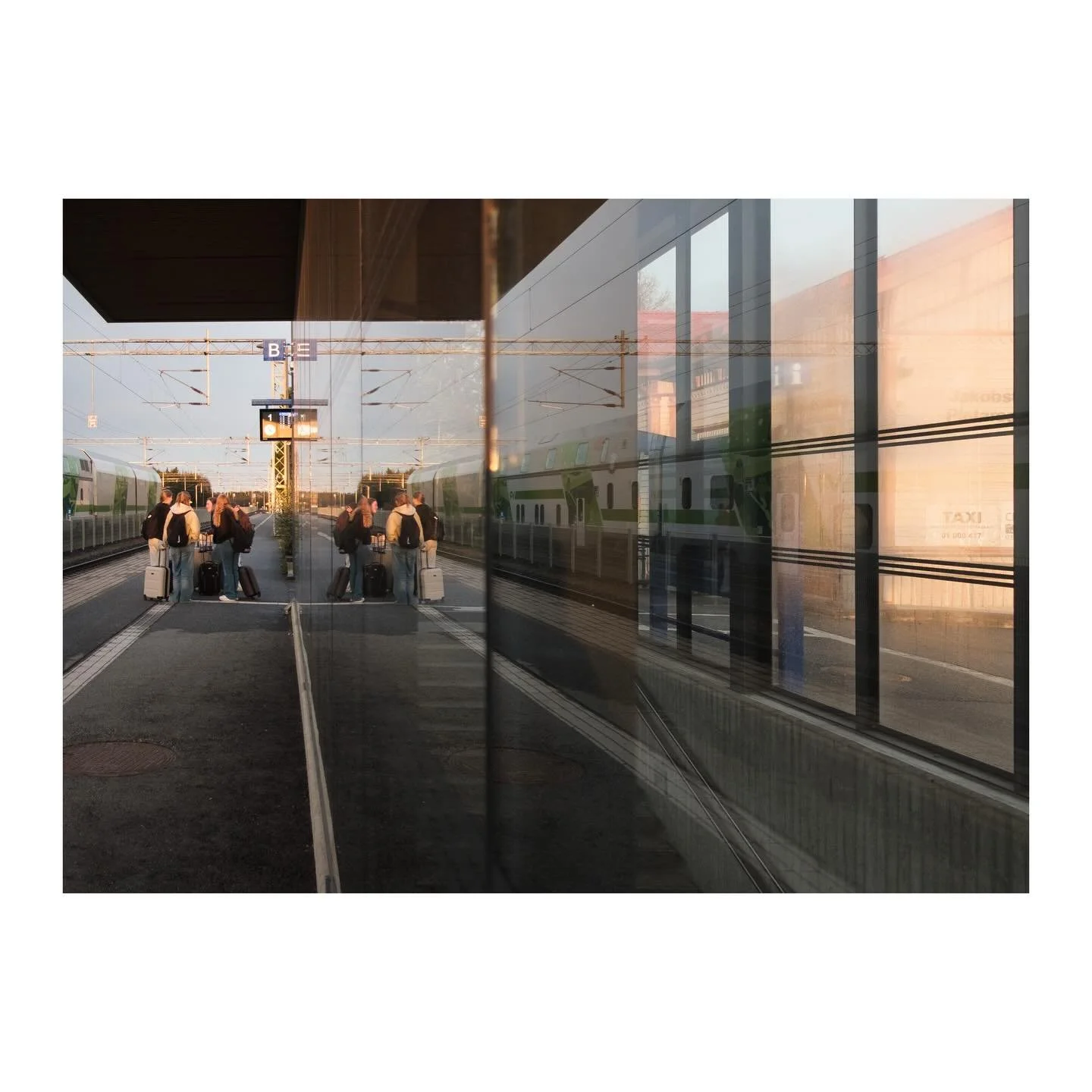 #trainstation #morning #sunrise