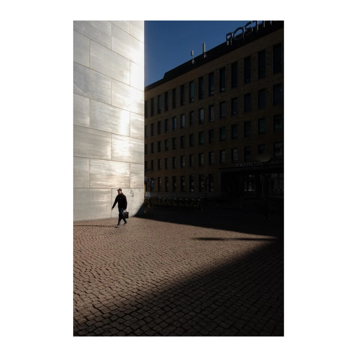 @kiasmamuseum #sunshine #shadow #soul
