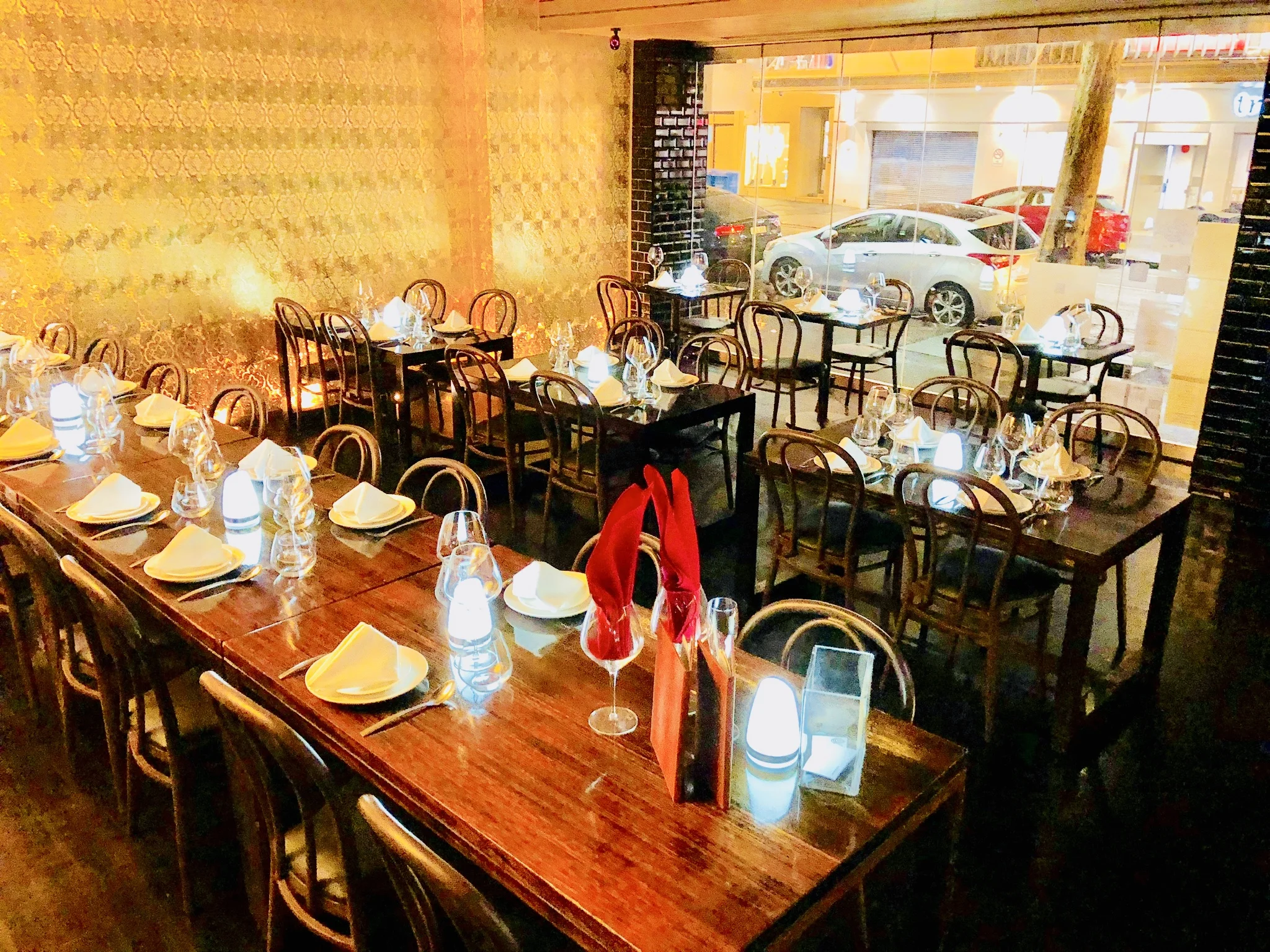 APPETHAI RESTAURANT DARLINGHURST, SYDNEY — Sir and M
