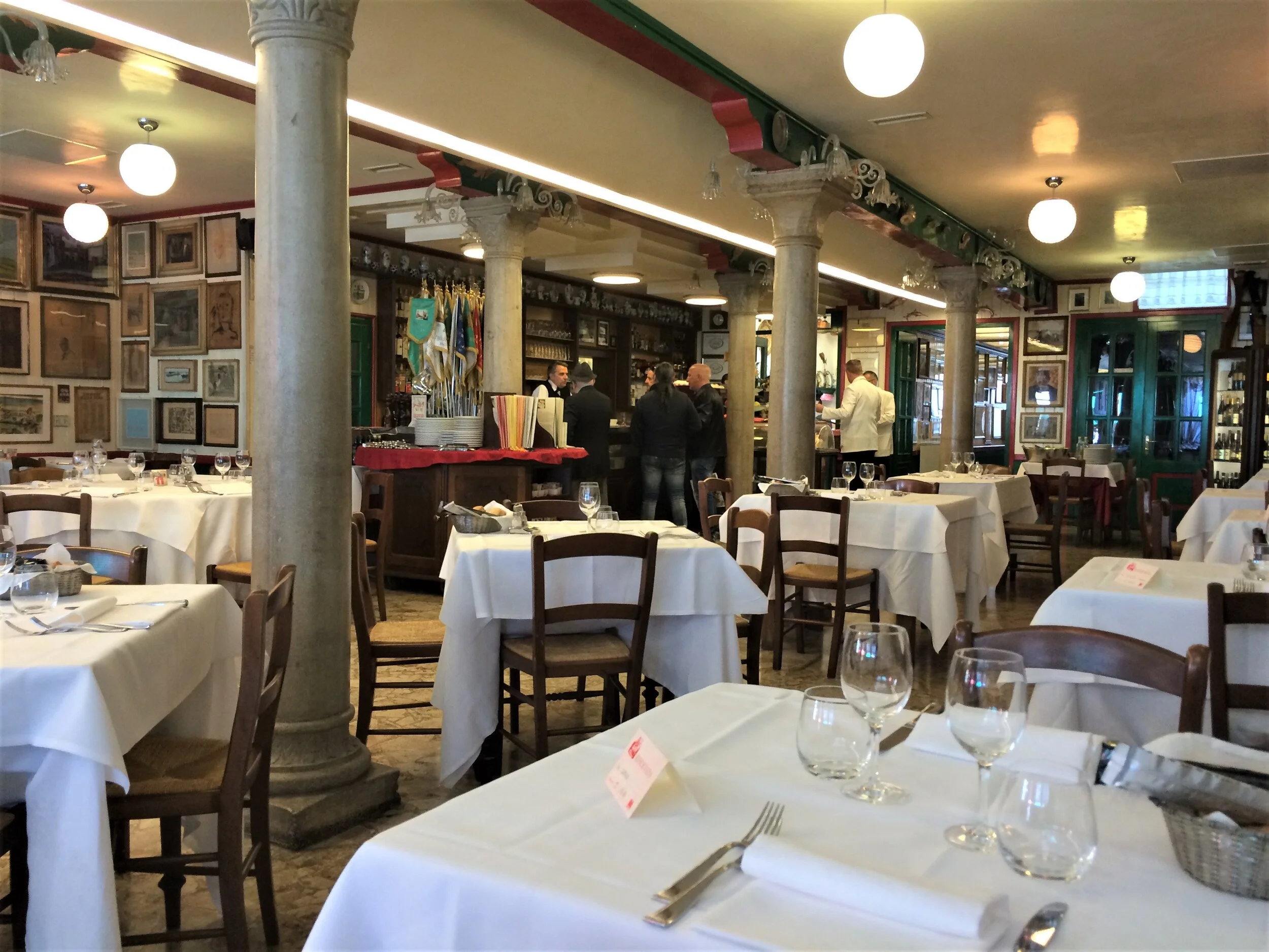 TRATTORIA DA ROMANO BURANO ISLAND, VENICE, ITALY — Sir and M'lady