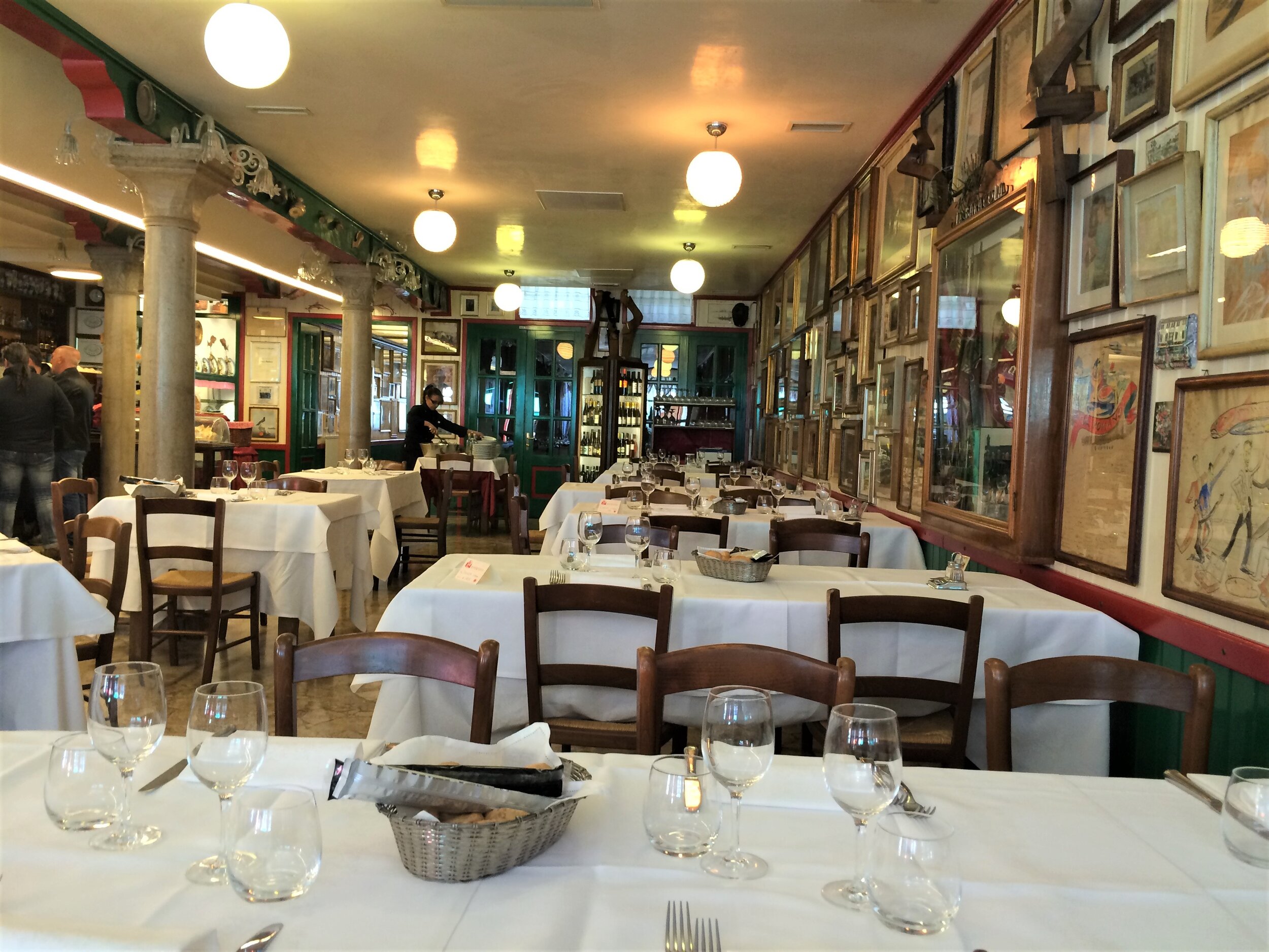 TRATTORIA DA ROMANO BURANO ISLAND, VENICE, ITALY — Sir and M'lady