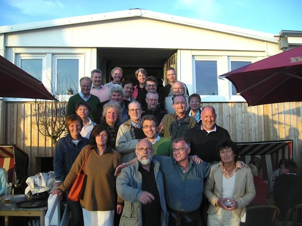 am Pfingst-Samstag 2009 um 18 Uhr in der „Arche Noa“ ist ein Treff des 74er Abi-Jahrgangs zum 35. Jubiläum geplant