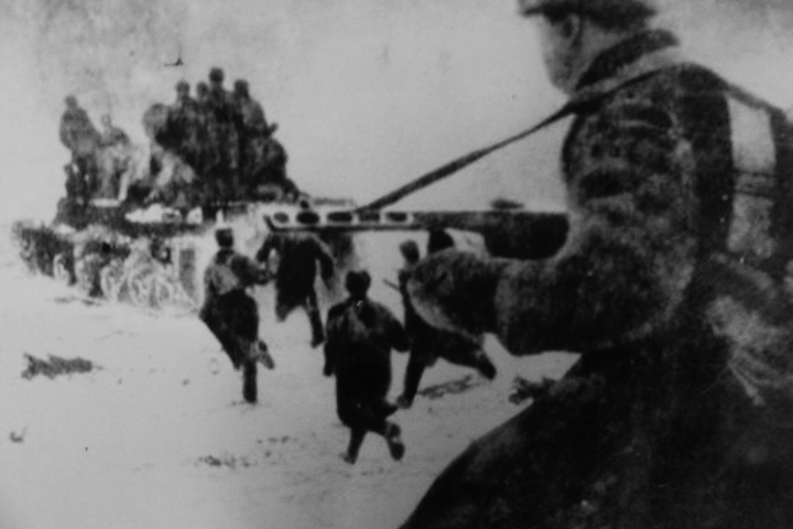 EasternFront_KurskTanks.png