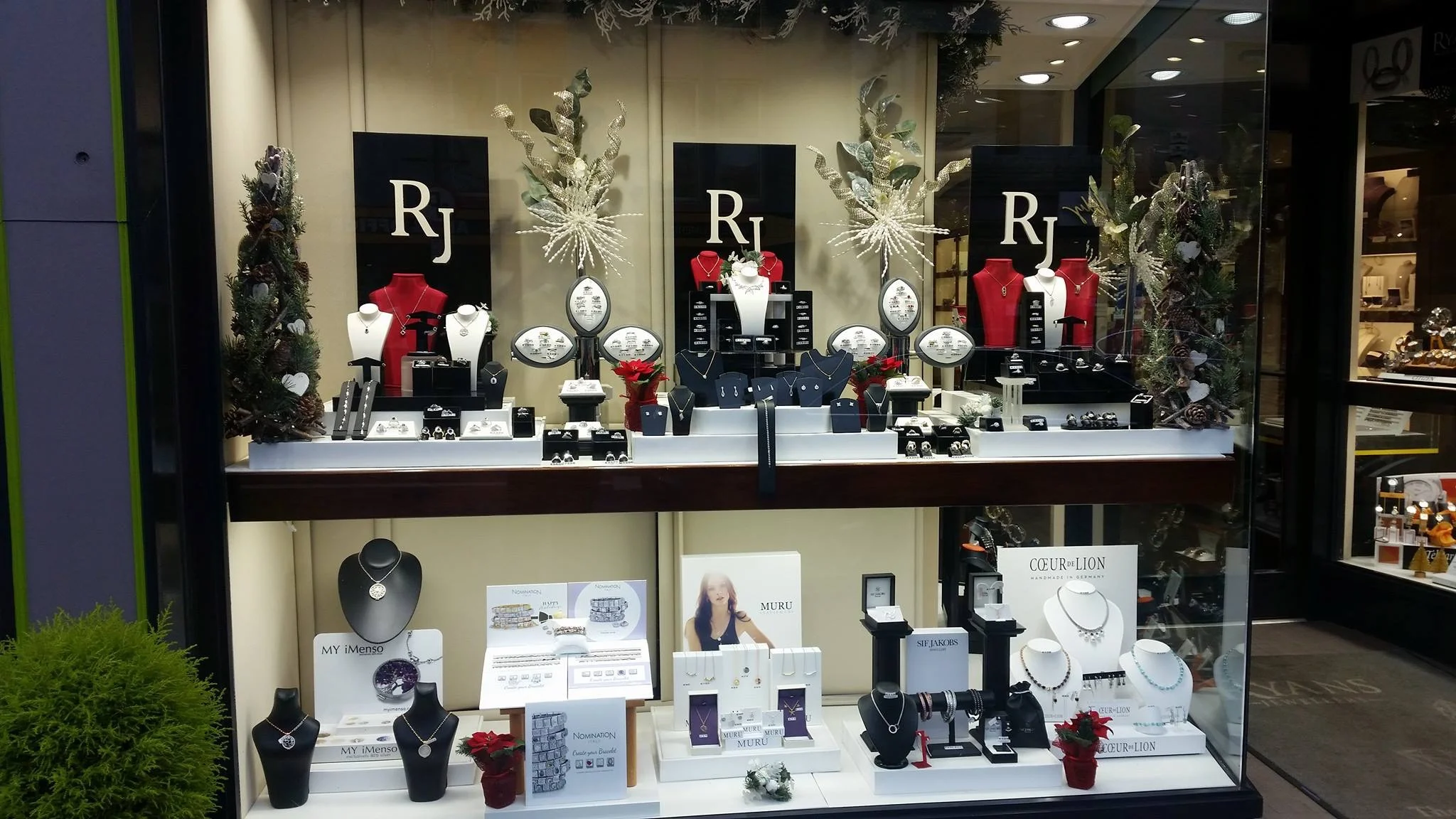 In the spotlight - Ryans Jewellers
