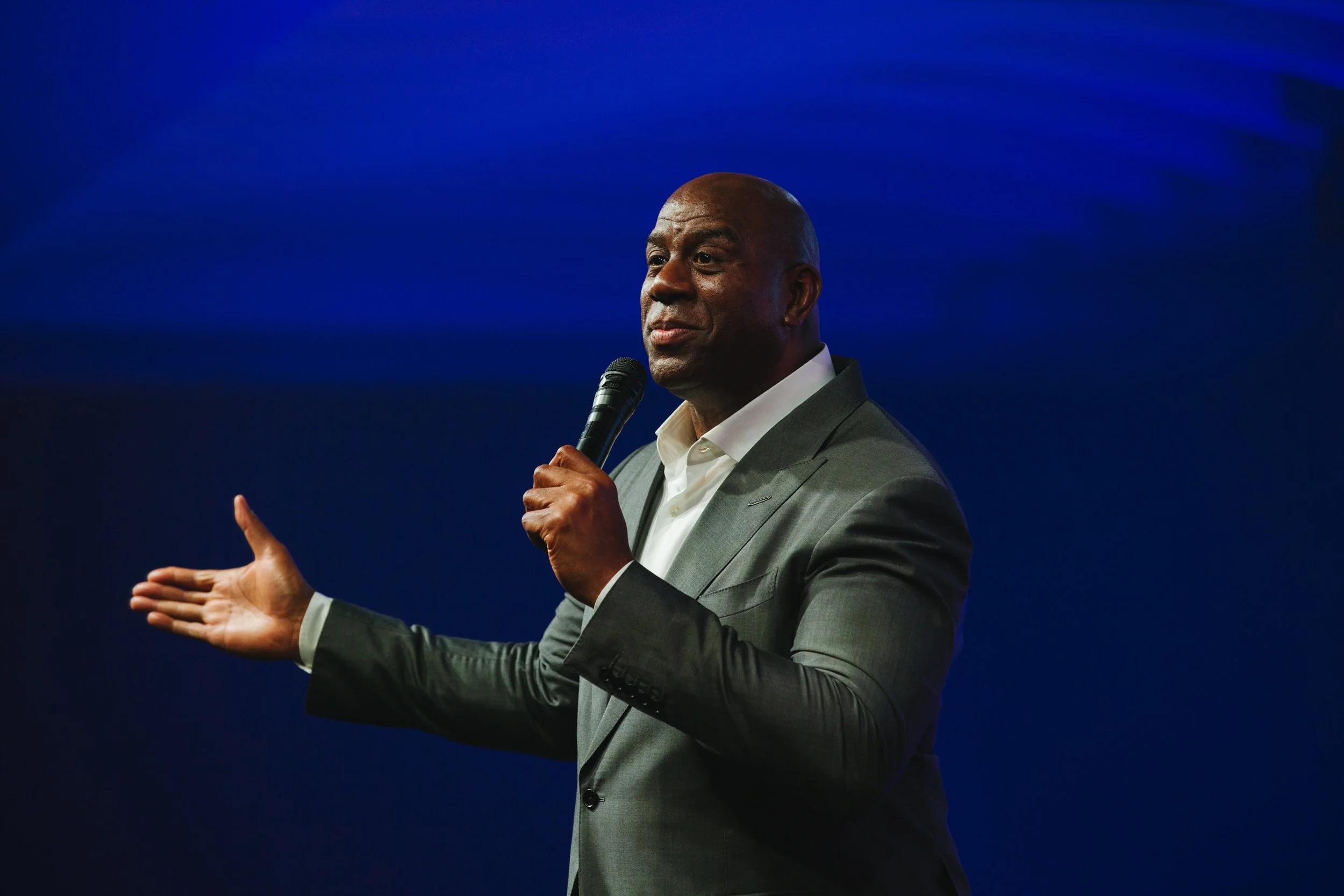Seismic_Shift_2022_T_Keynote_Magic-Johnson-W_10-26-22-47.jpg