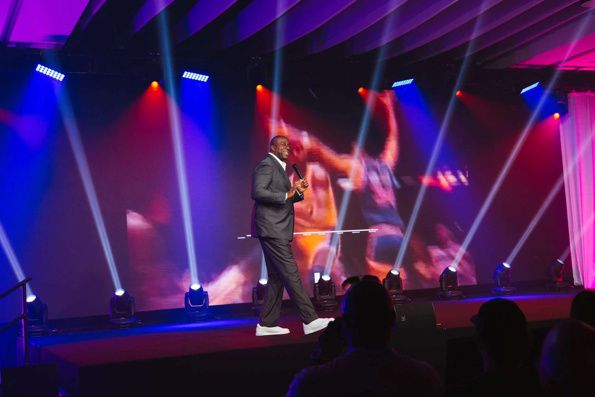 Seismic_Shift_2022_T_Keynote_Magic-Johnson-W_10-26-22-11.jpg