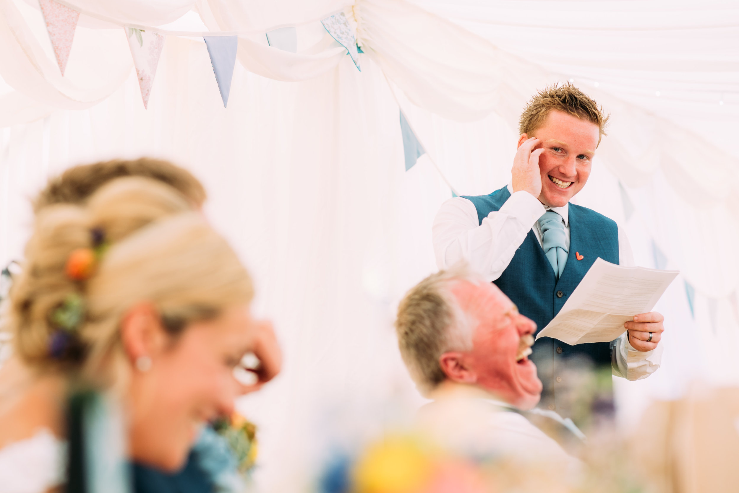 best man making everyone laugh