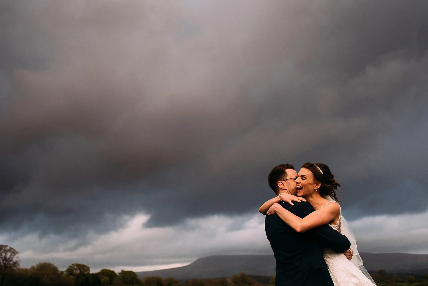 outbarnweddingphotography-76.jpg