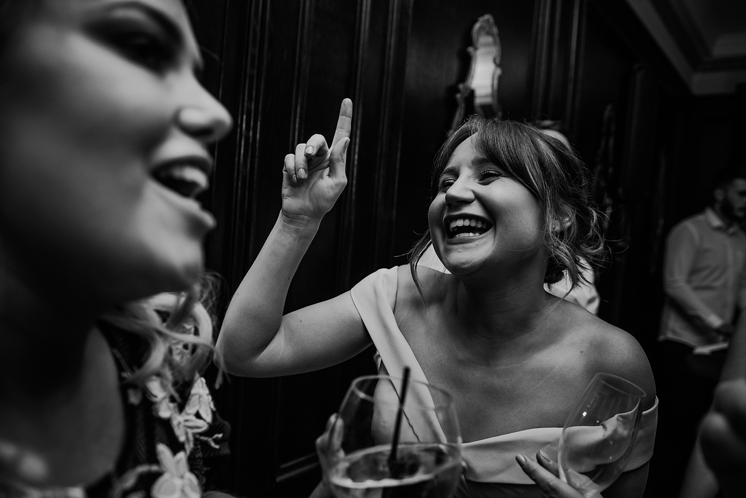 guests dancing at Eaves hall