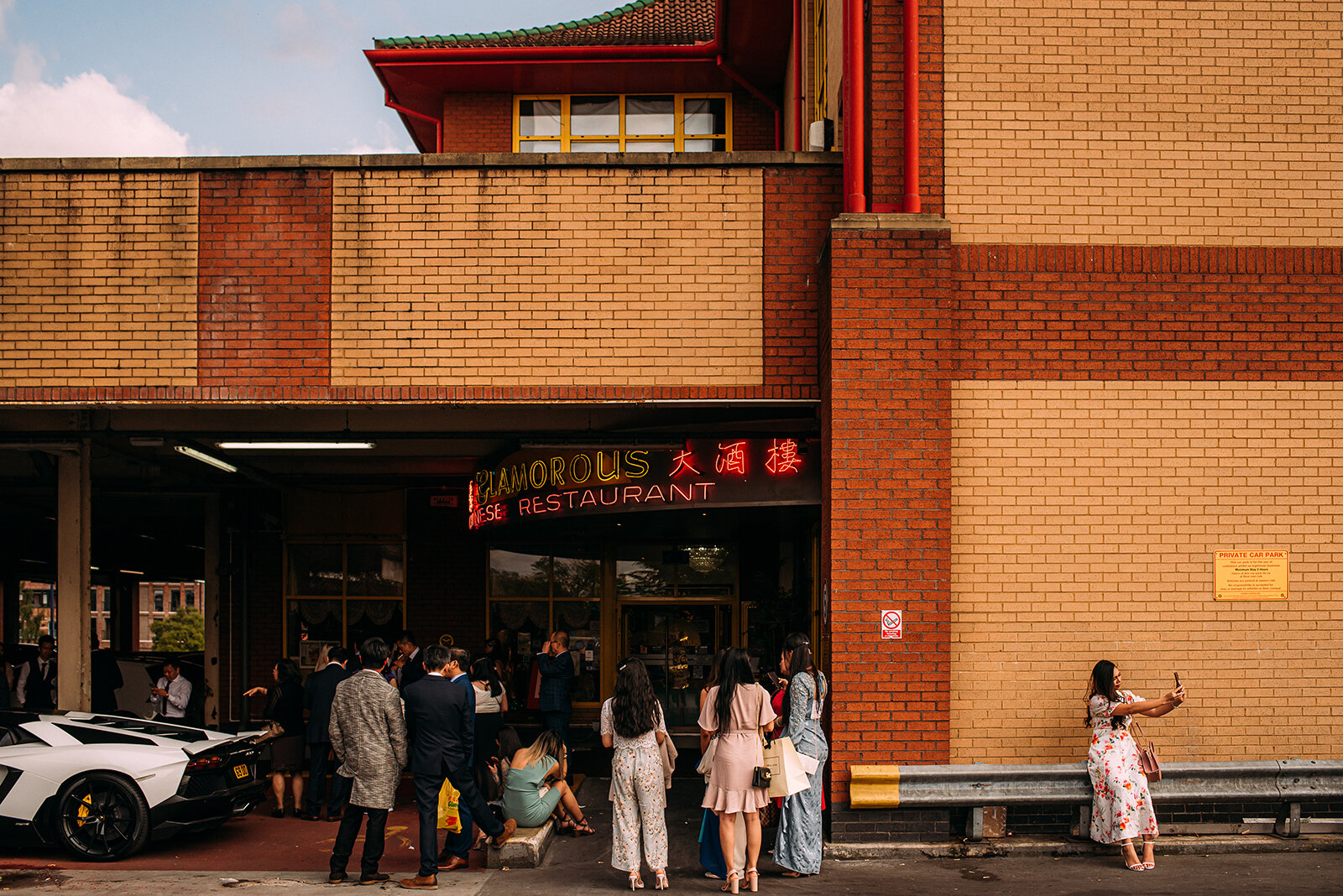 Guests drinking and having fun at the 'Glamorous Chinese restaurant.