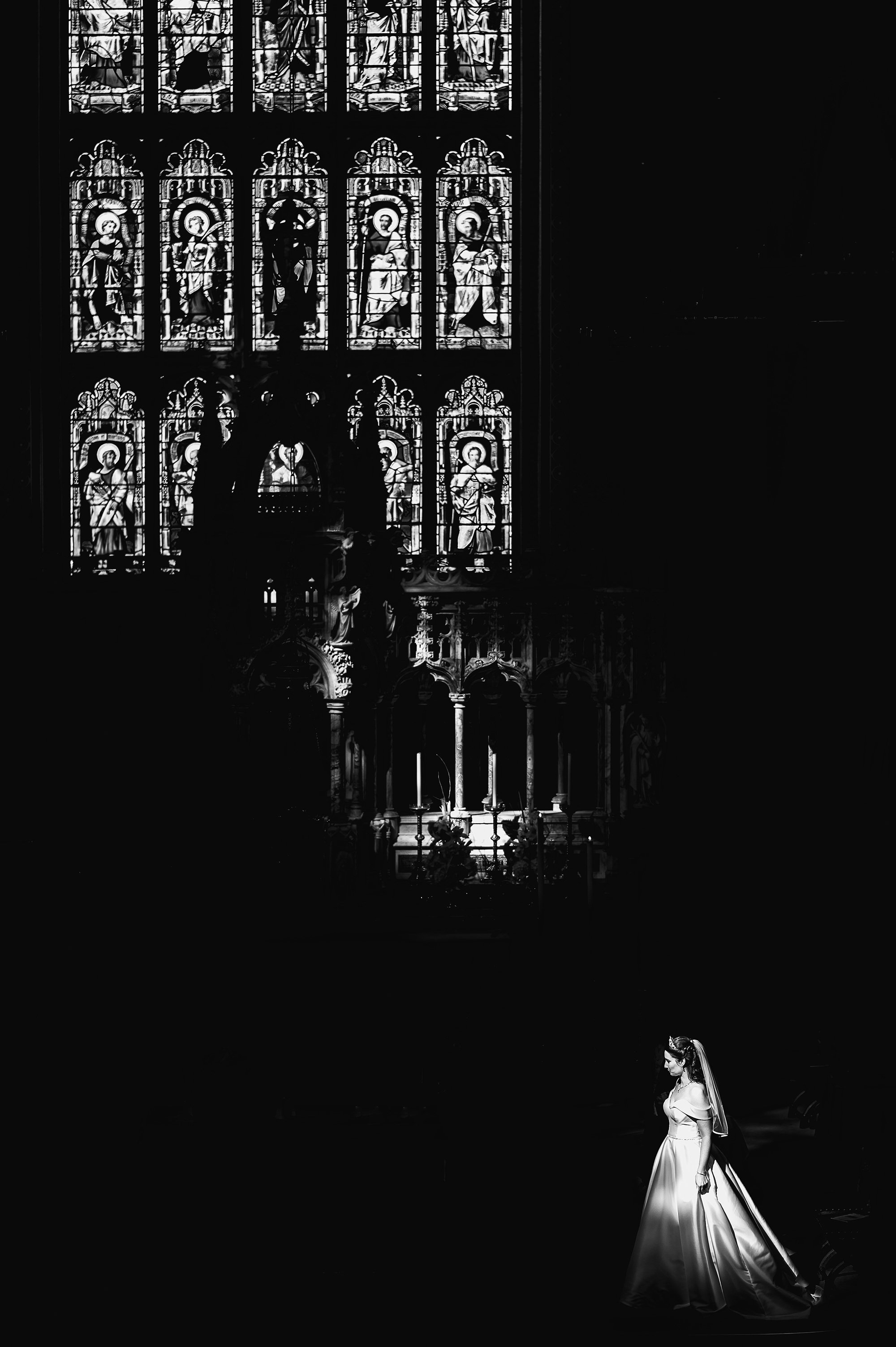  Bride in stunning light in a gorgeous church. 