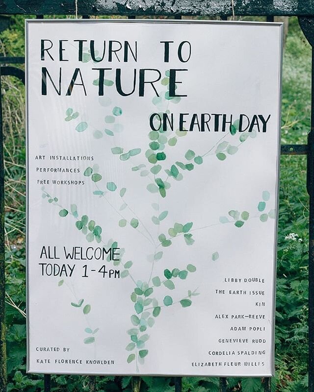 3 years ago on Earth Day I curated this event in a patch of woodland in Norwich with lots of amazing artists showcasing the work they do exploring and protecting nature - such a brilliant day 🌿☀ 🎨 @theearthissue @_thewayoftea_ @genevieverudd @alexp