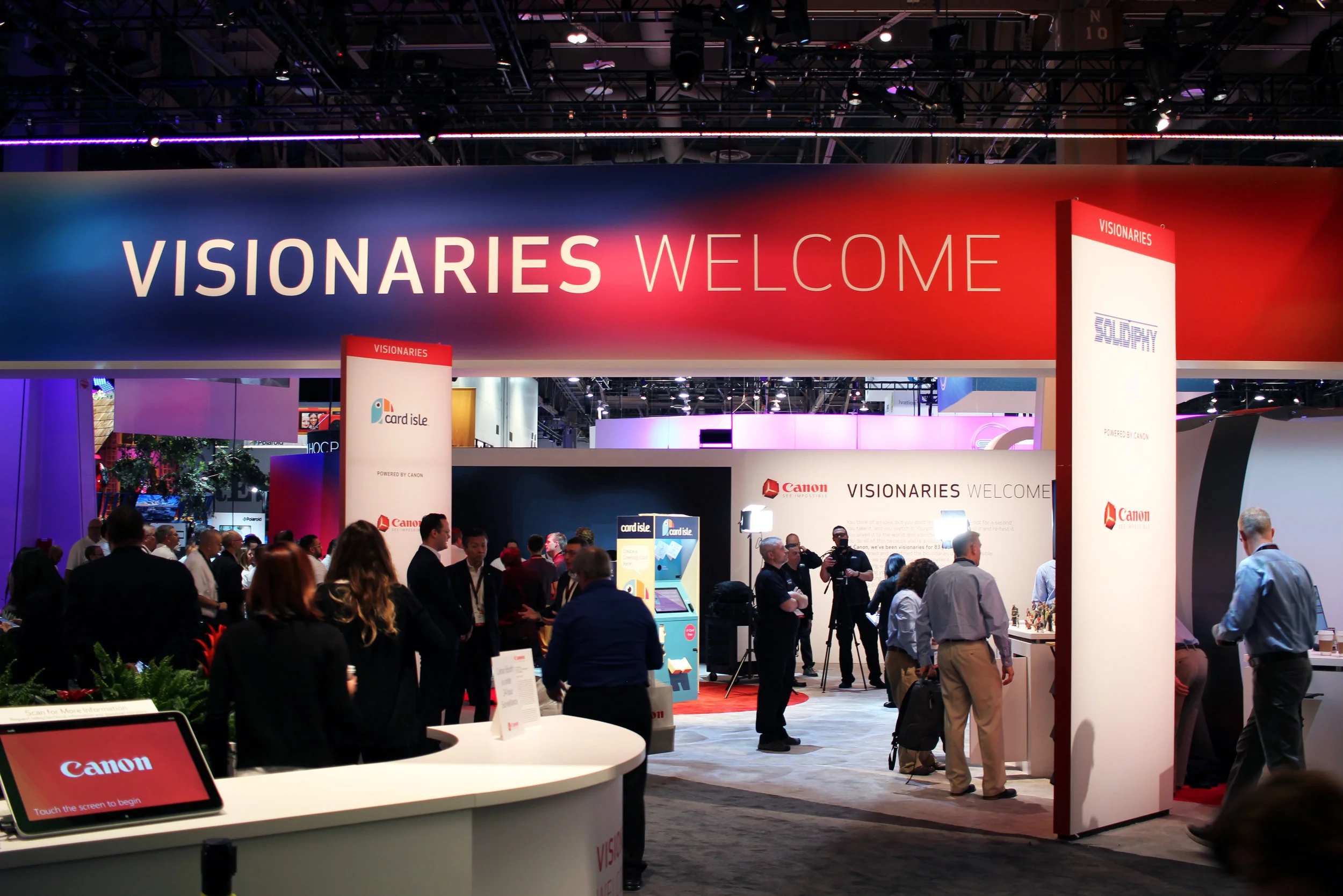 642_Canon_CES_2017_Imagination_03.JPG