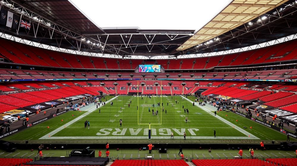 wembley_nfl_off.jpg