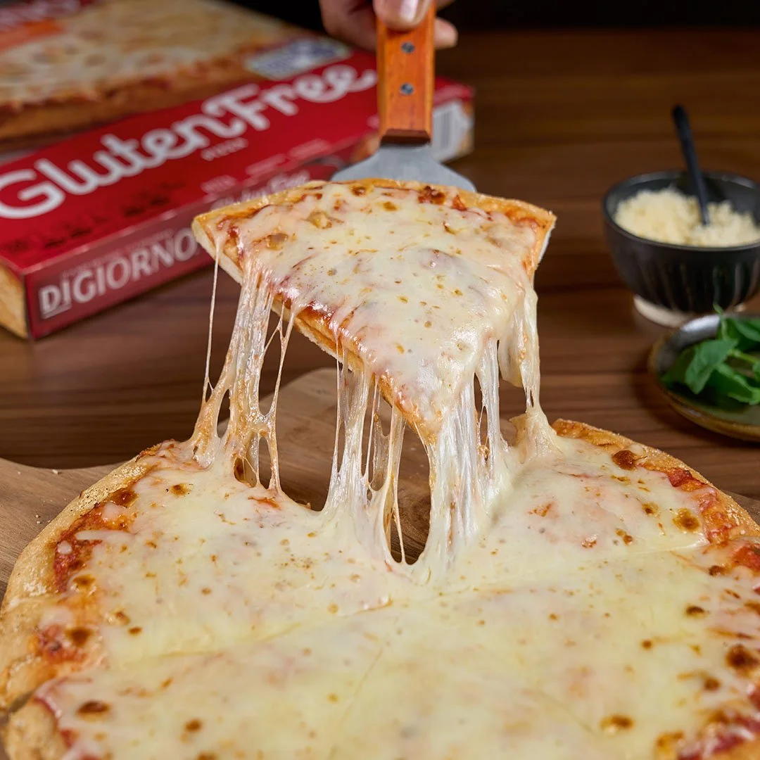 NUSA_DiGiorno_GlutenFree_FourCheese-Lifestyle2_1x1_Still_JPG.jpg