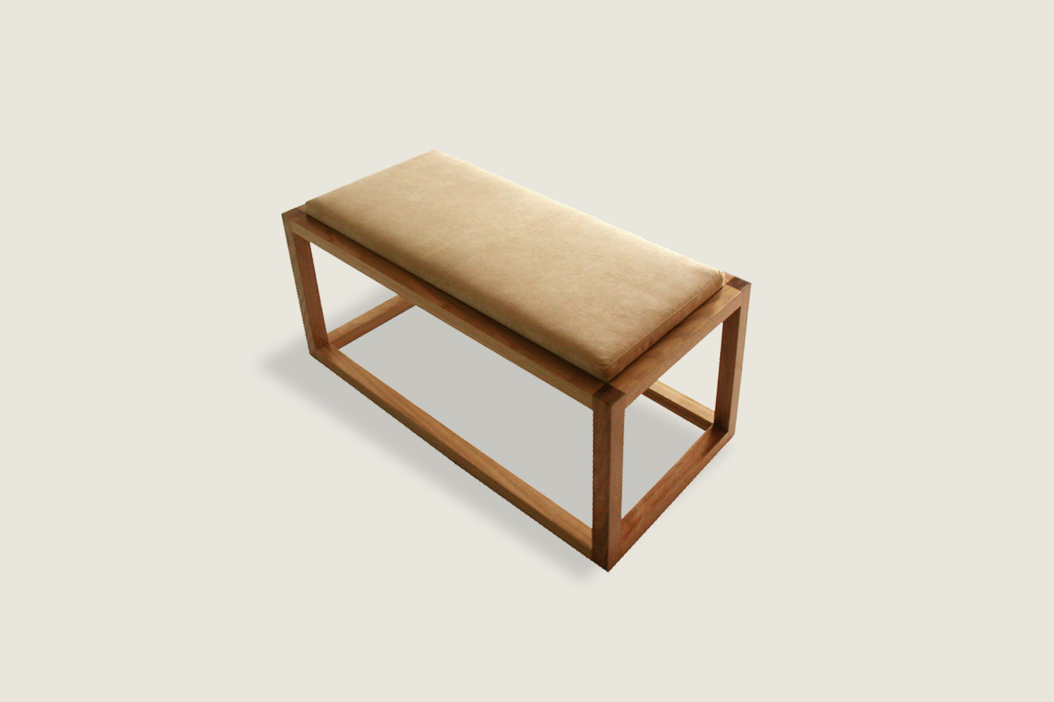 Petits Fours Bench in oak with upholstered top - Speke Klein