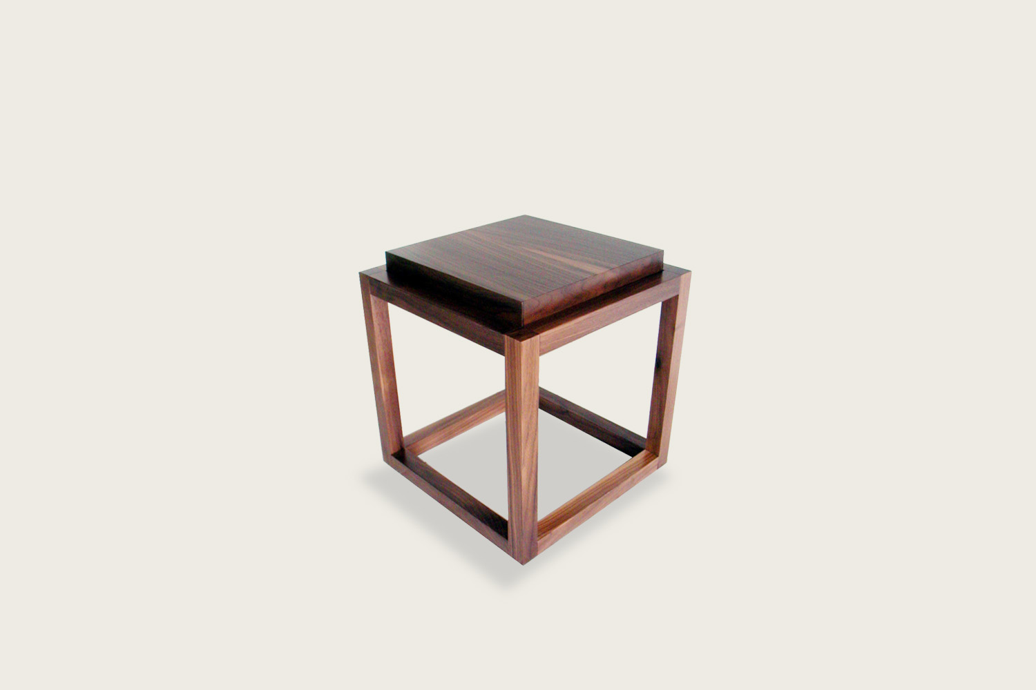 Petits Fours Side Table in walnut - Speke Klein