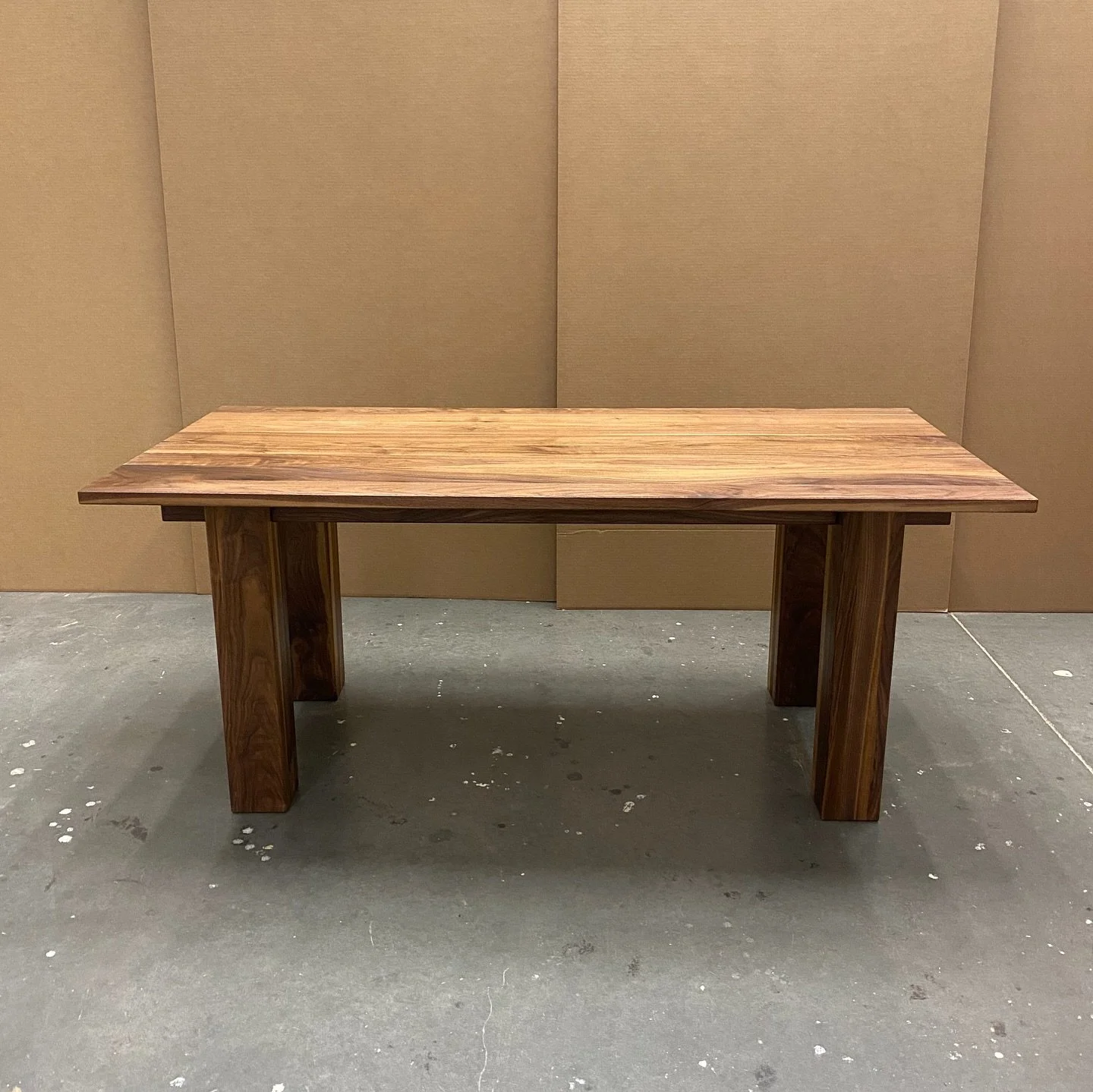 Feast Table. Solid walnut. 
Customize the dimensions to suit the space. 

#feasttable #diningroom #residentialdesign  #interiordesign #interiorarchitecture #interiordecor #moderninteriors #warmminimalism #customfurniture #torontointeriordesigner #can