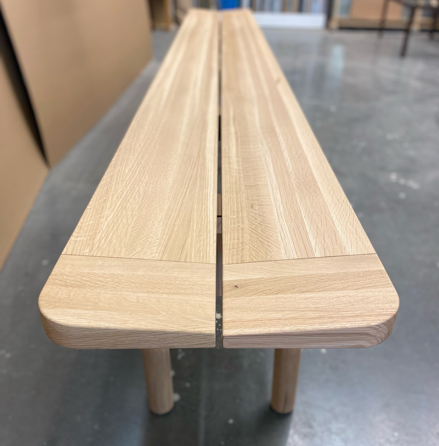 Details&hellip;solid oak custom bench for Holt Refrew. 

#seating #retaildesign #interiordesign #customfurnituretoronto #torontodesigner
