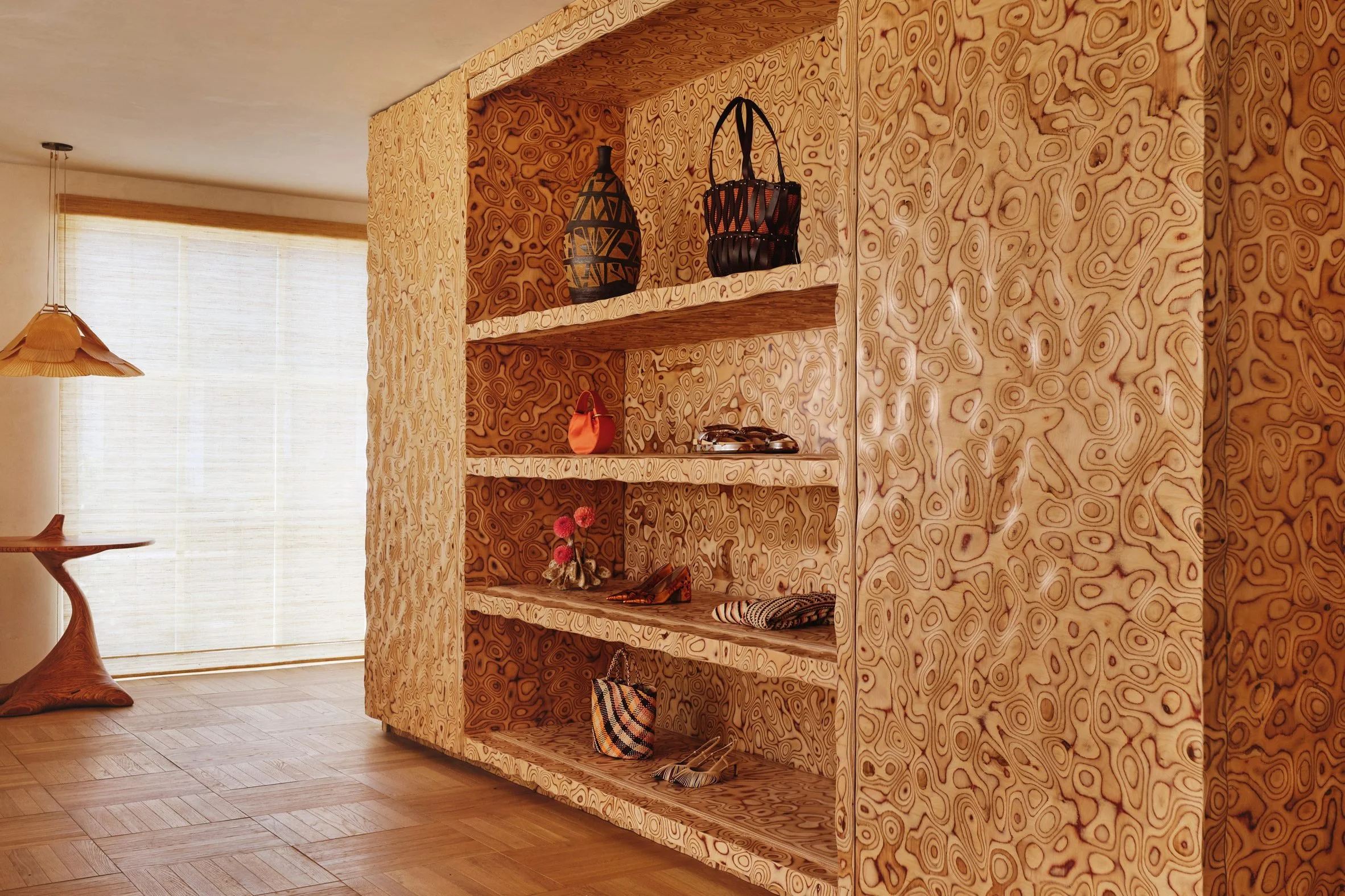 ulla-johnson-kelly-wearstler-store_dezeen_2364_col_43.jpg