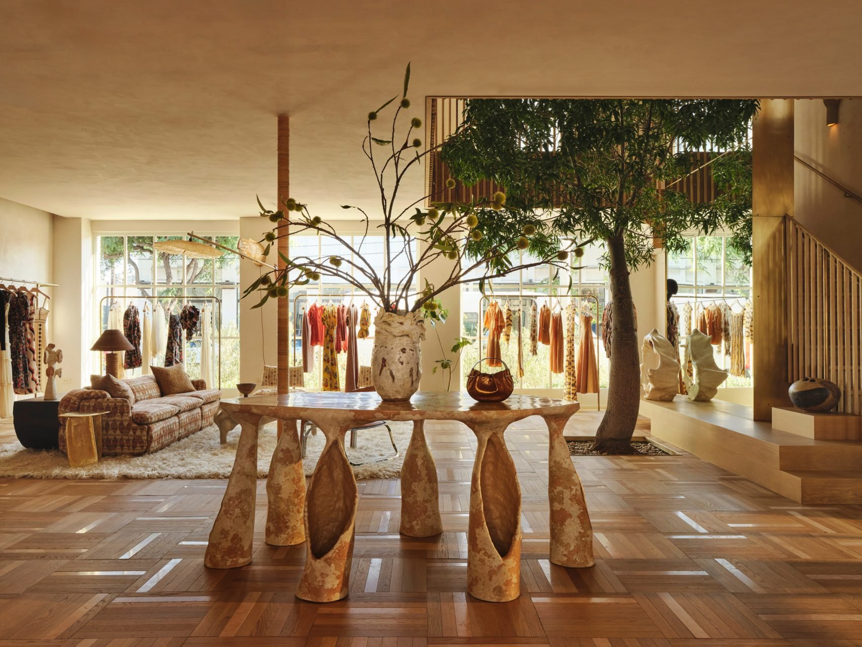 ulla-johnson-kelly-wearstler-store_dezeen_2364_col_12-1704x1278.jpg