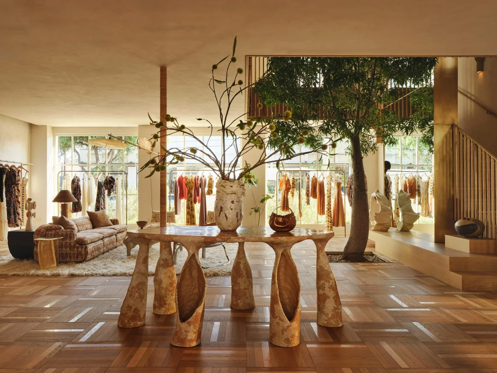 ulla-johnson-kelly-wearstler-store_dezeen_2364_col_12-1704x1278.jpg