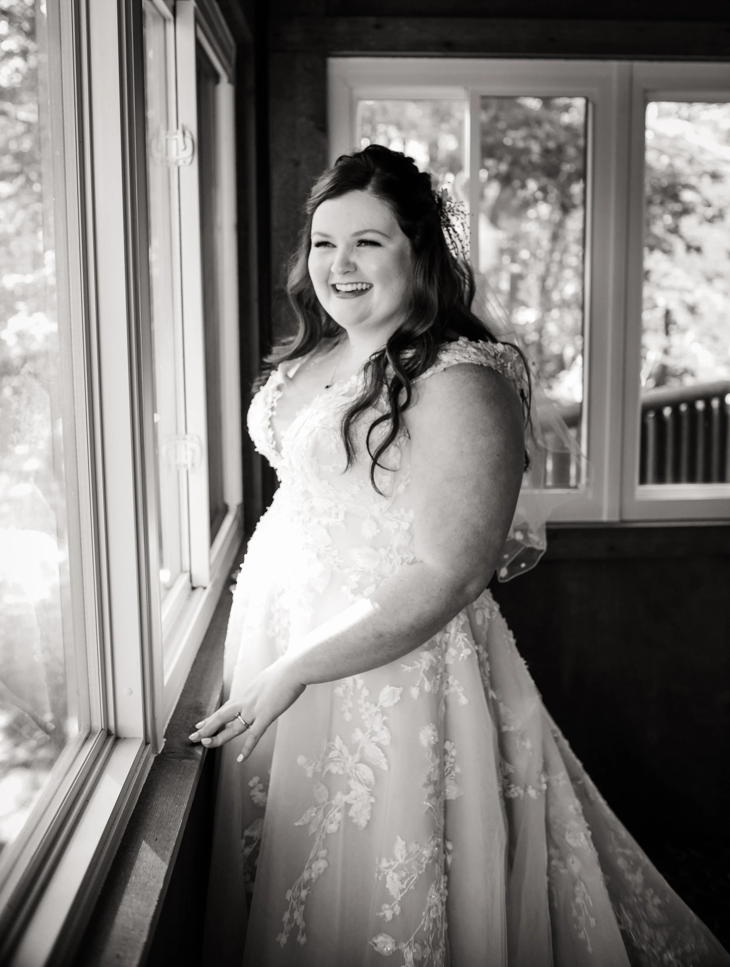 Tabitha and Tim Wedding Teasers-5.jpg