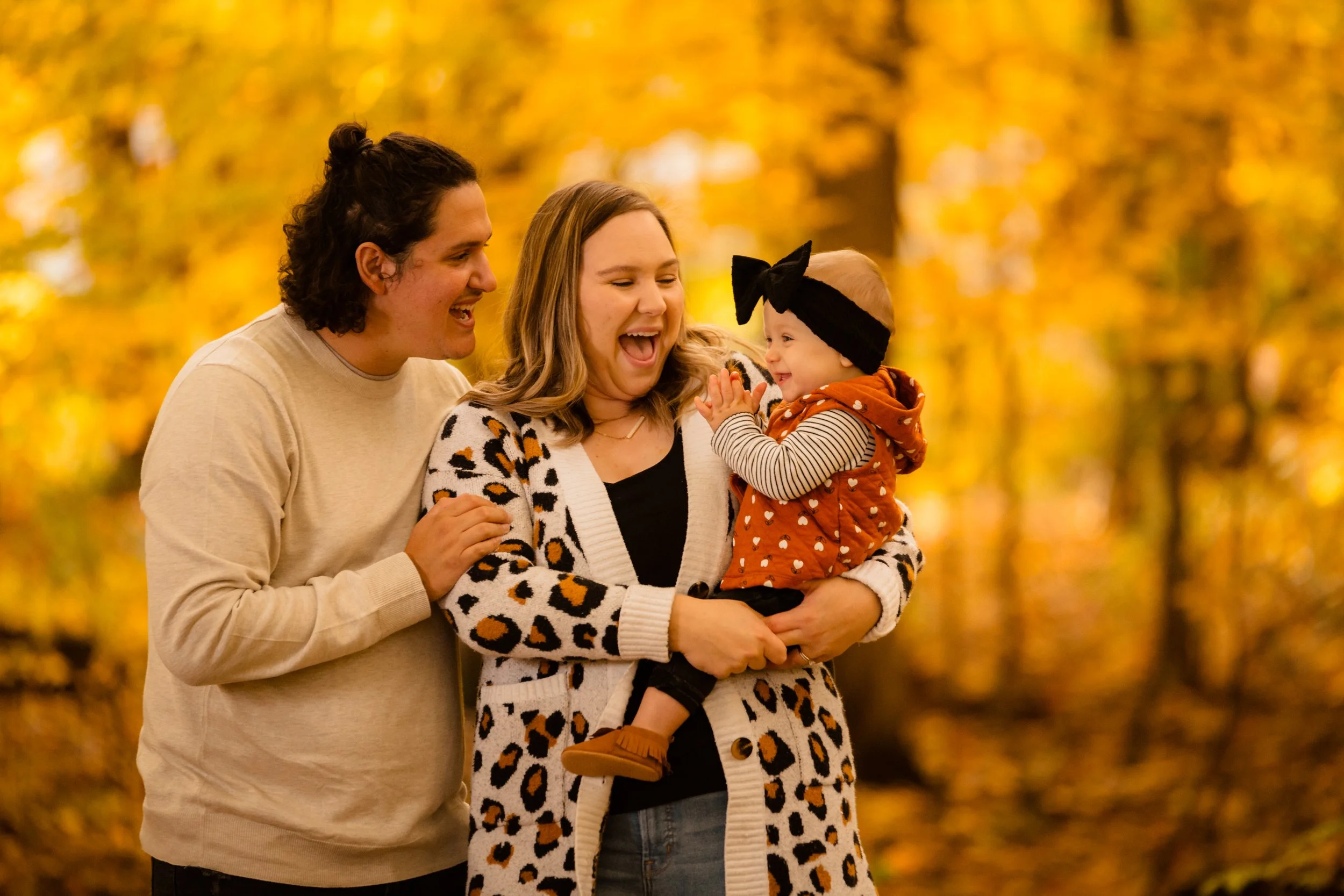 Justine,Brandon,and Stella Fall minis-9.jpg