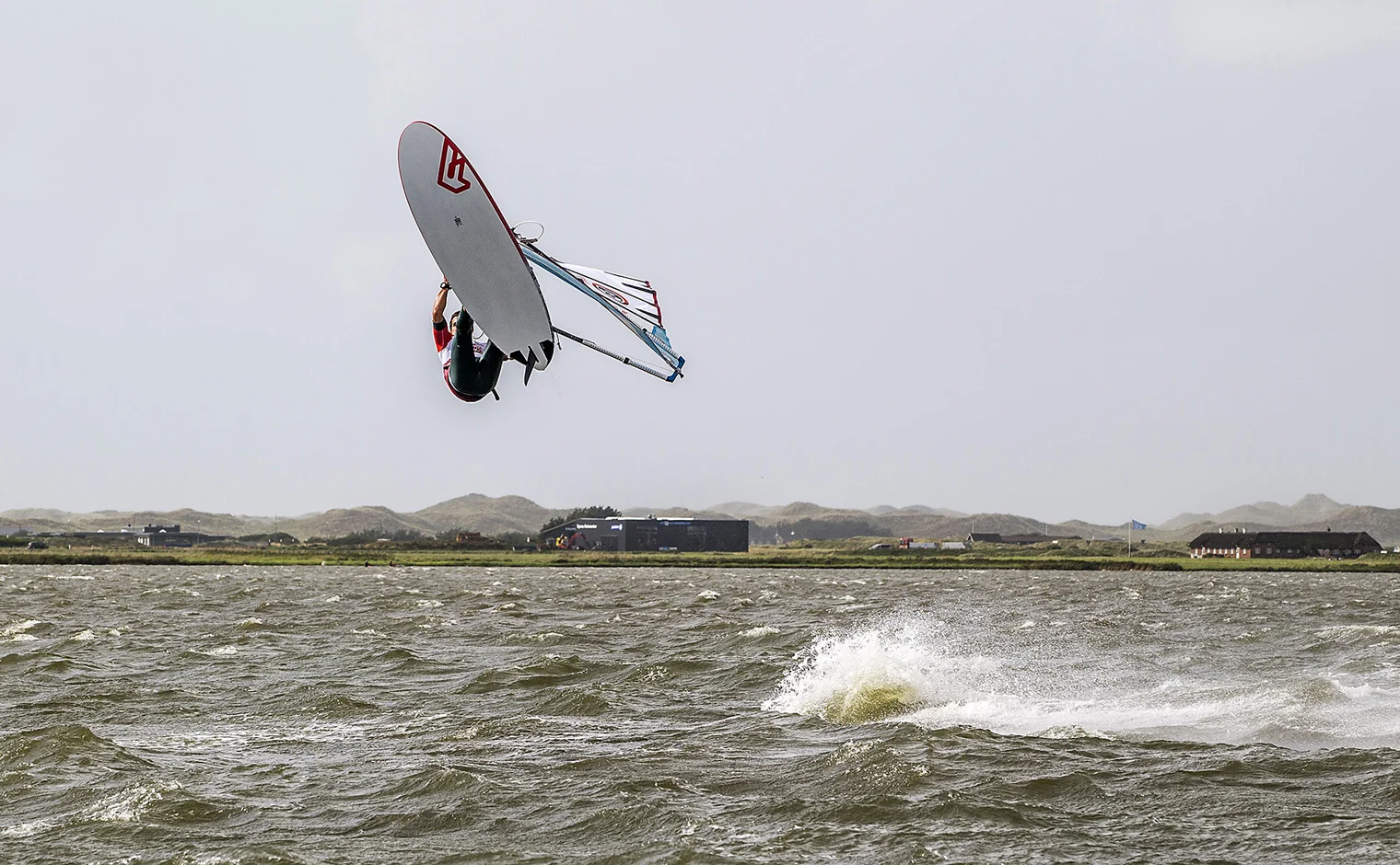 DK17_sl_Pierre_big_air.jpg